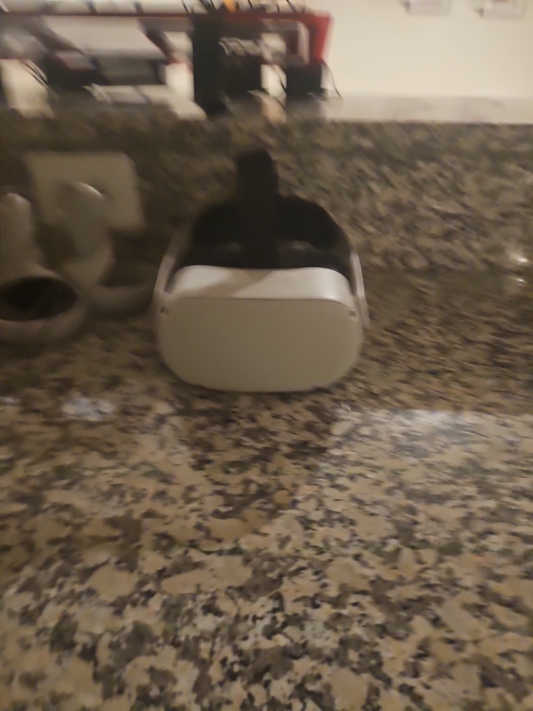 Meta Quest 2 Virtual Reality Headset 128GB with Touch Controllers White Used