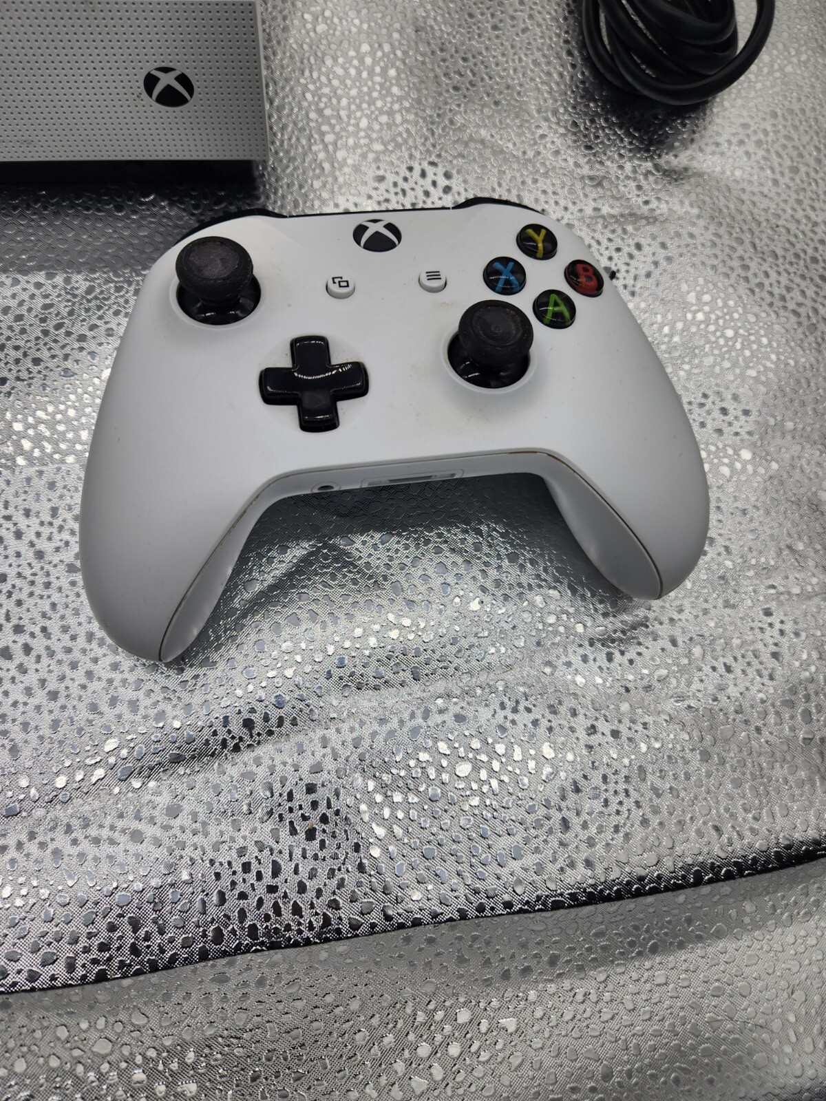 Xbox One S 1TB Console White Model 1681 Tested