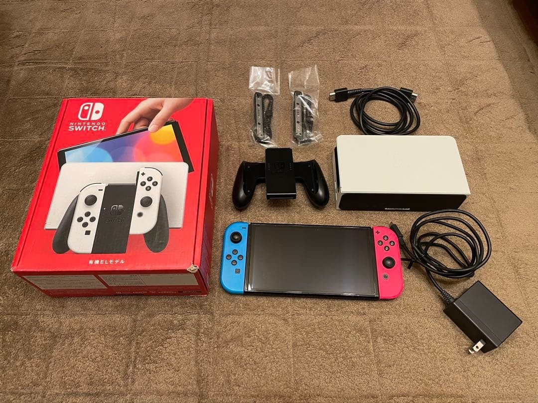 Nintendo Switch OLED Model HEG-001 Console Dock Joy-Con 7.0 inch Screen Working