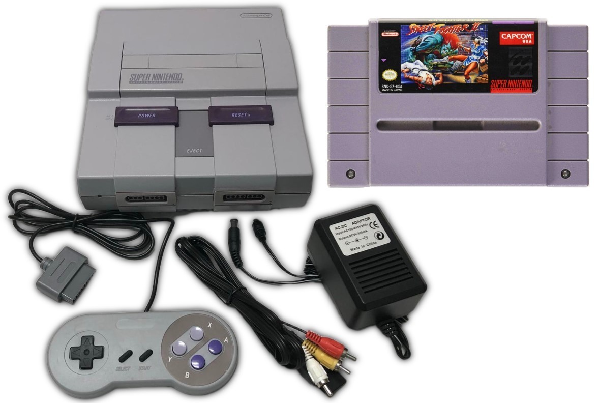 Super Nintendo Console System SNS-001 + Street Fighter 2 II SNES Bundle Set