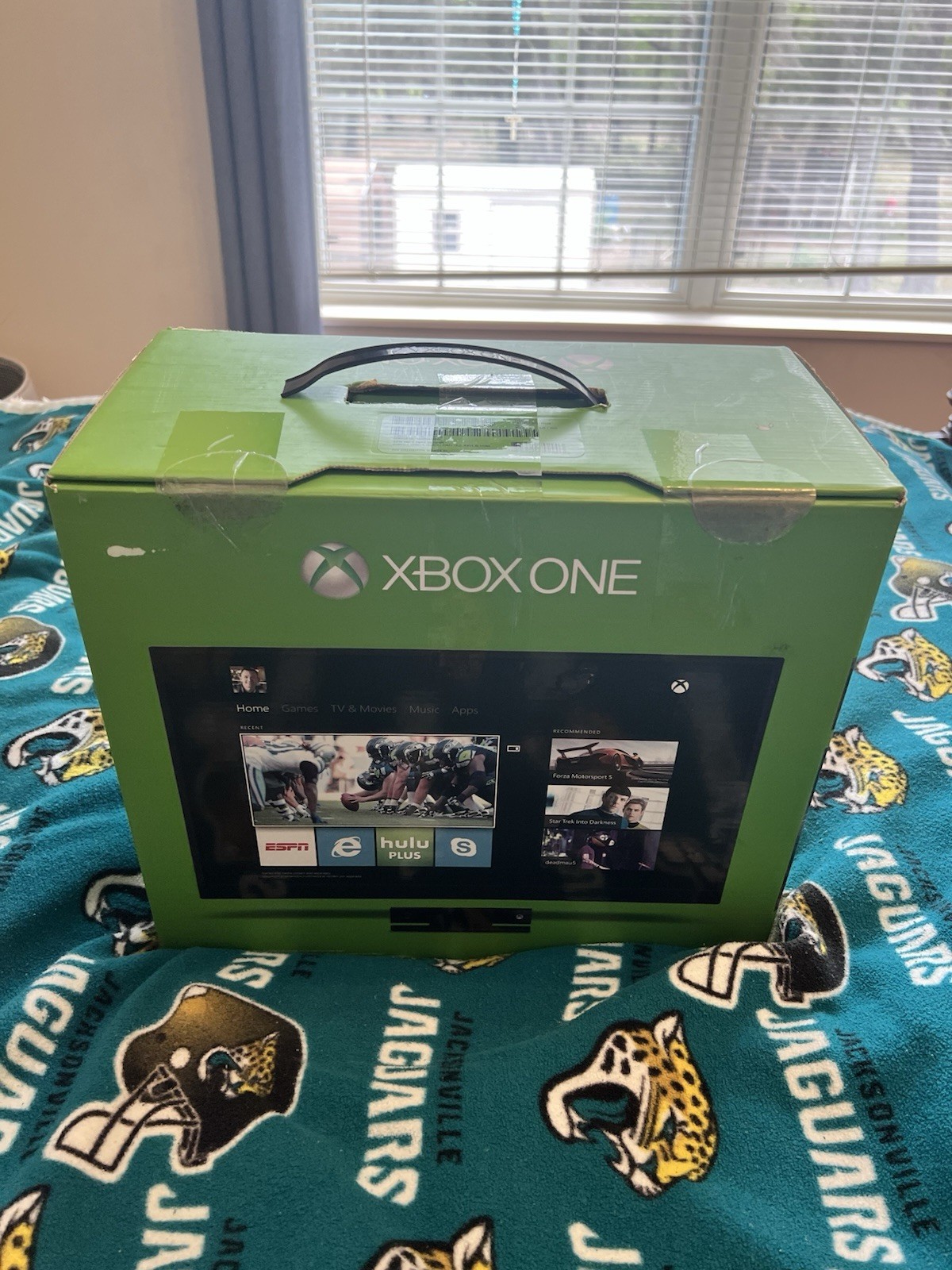 Xbox One 500GB Bundle w Kinect Controller Headset Box Forza 5 Untested Sold AsIs