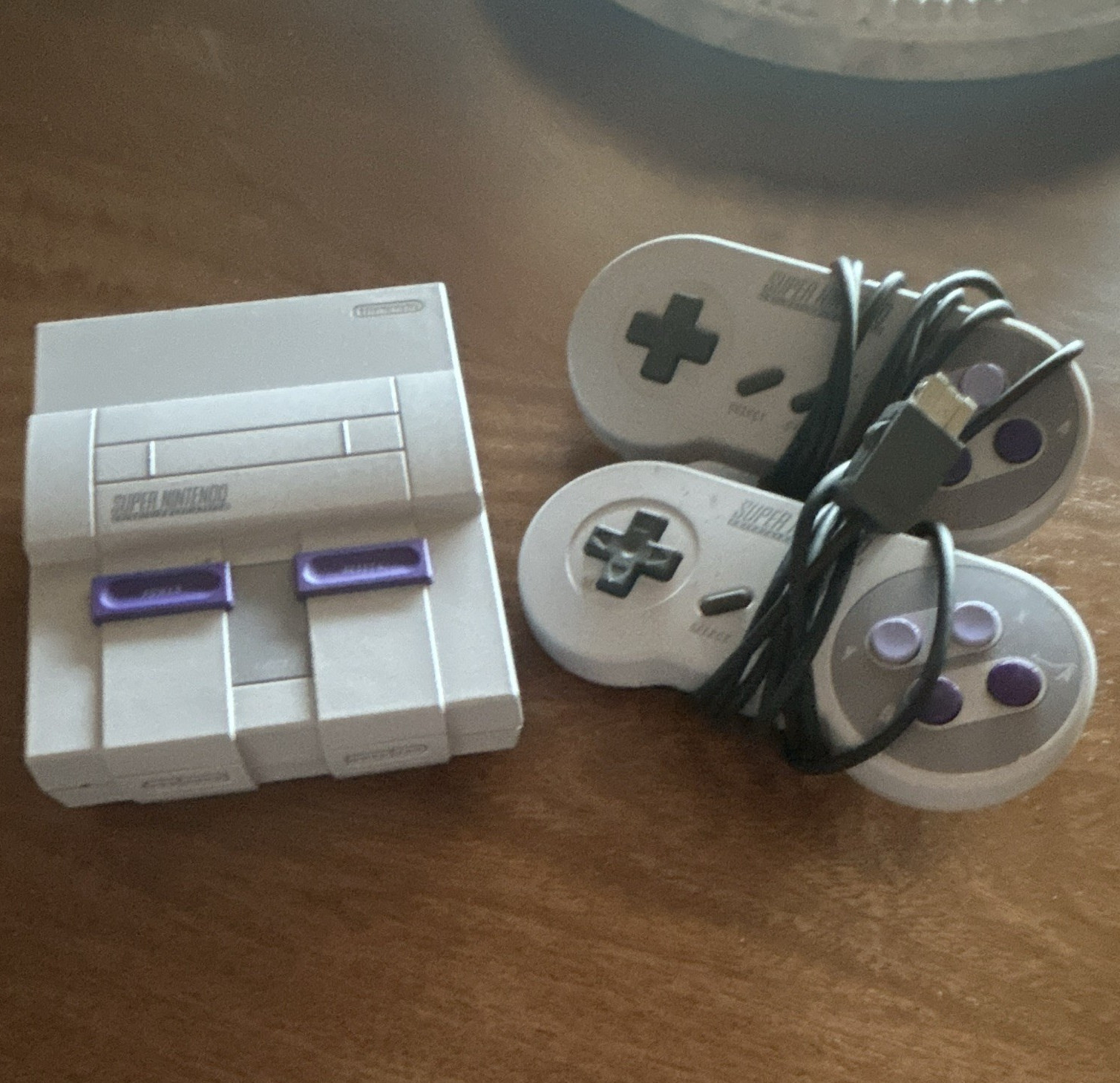 Nintendo Super NES Classic Edition Mini Console 2 Controllers HDMI