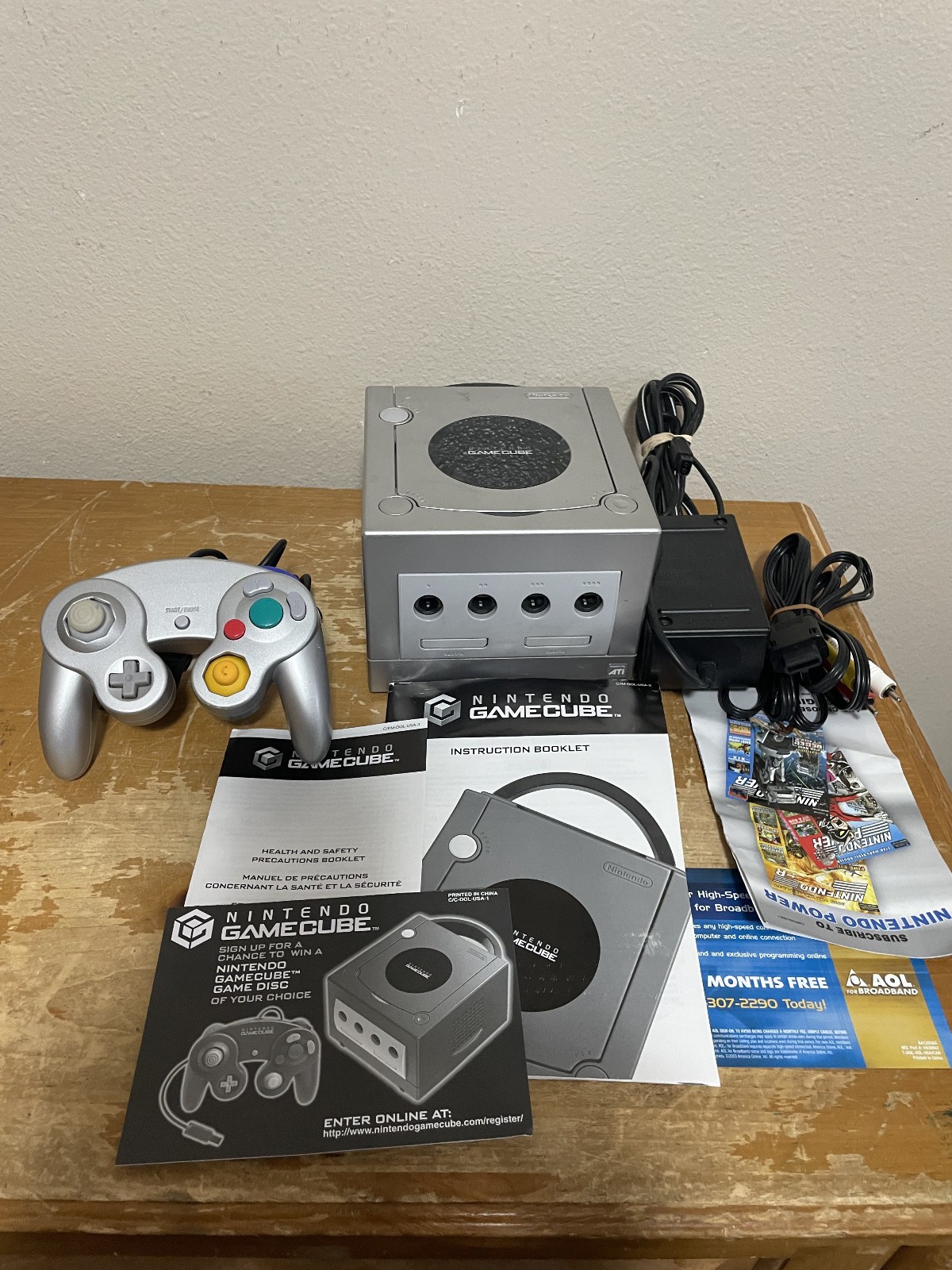 Nintendo GameCube Limited Edition Platinum Silver DOL-101 Complete In Box Tested
