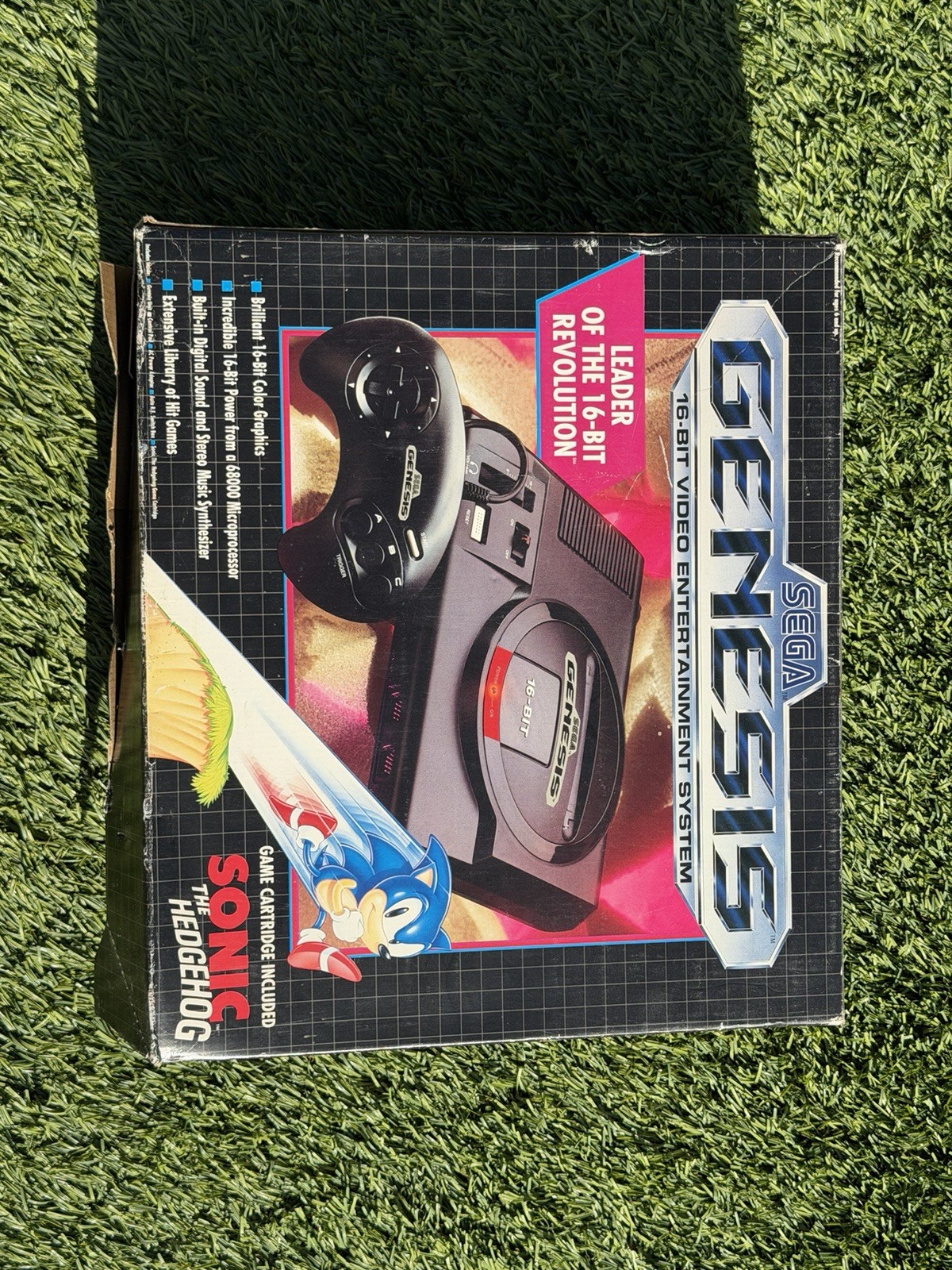 Sega Genesis Console Model 1601 Sonic The Hedgehog Bundle System Completed Boxed