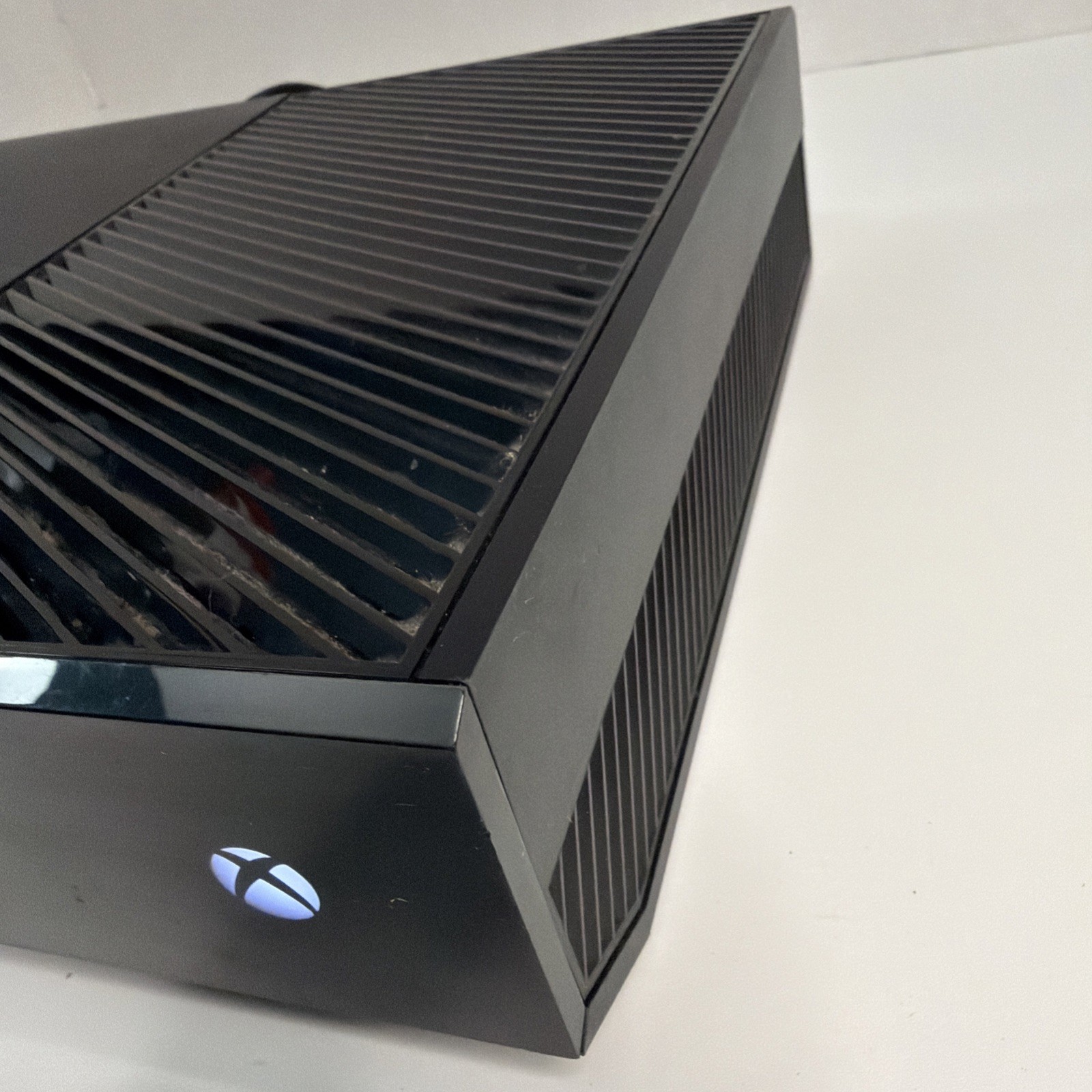 Microsoft Xbox One Console – Model 1540 – Black – Fair Condition – Console Only