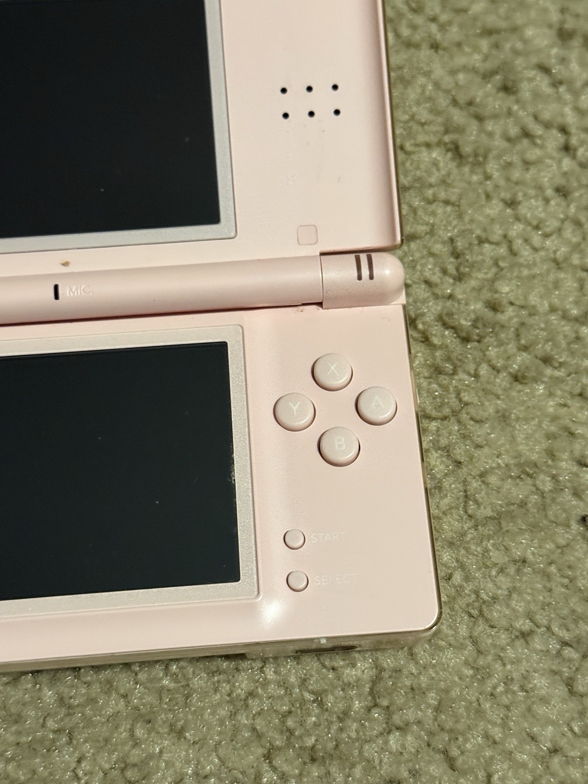 Nintendo DS Lite Video Game Console – Metallic Rose – BROKEN / For Parts Repair