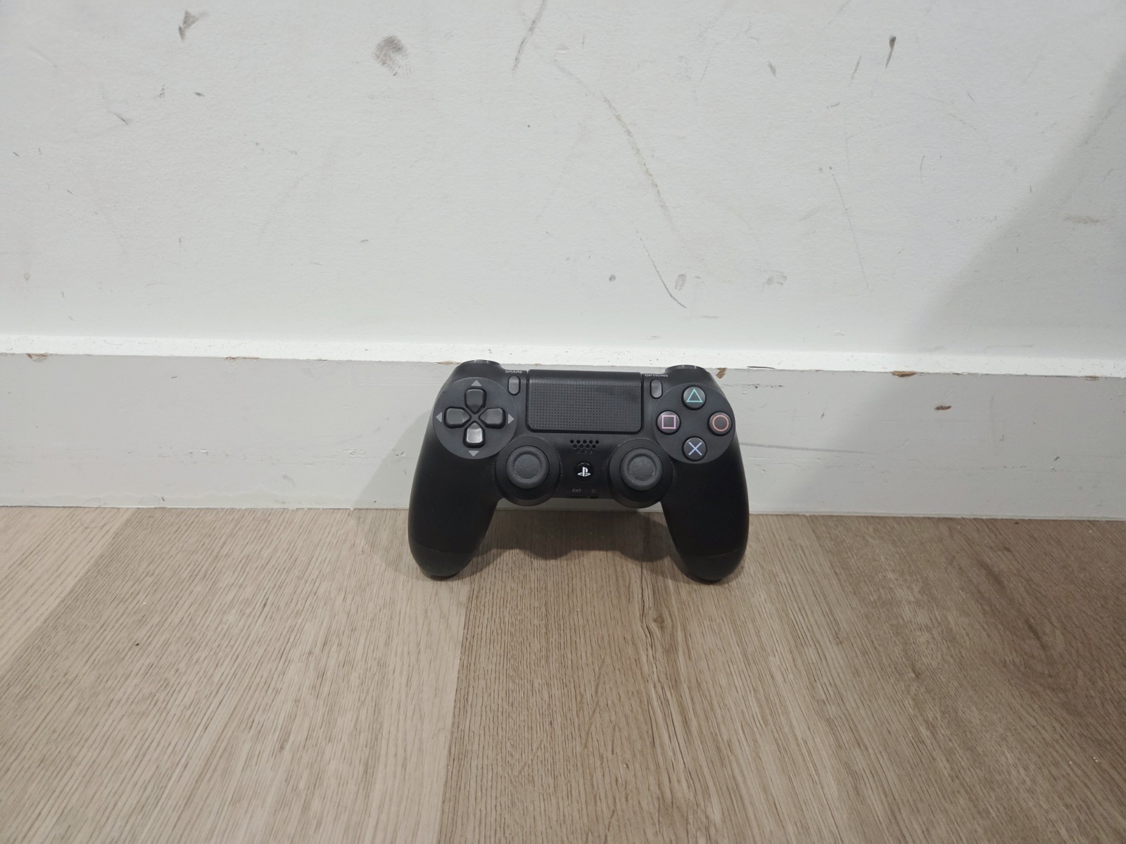 Sony PlayStation 4 PS4 Slim Console Bundle w/ Controller، 5 Games GTA V With Map