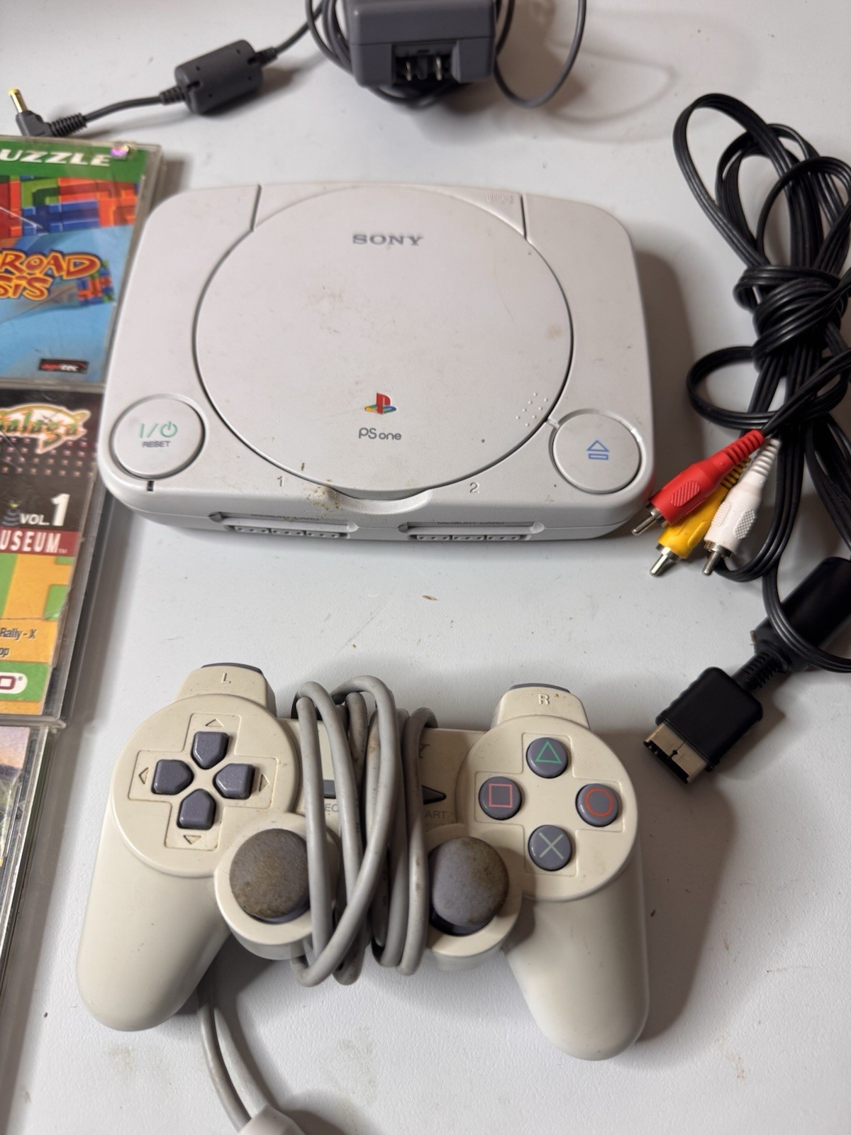 Sony PlayStation One – Slim PS1 Console Bundle – Tested! w/ 3 Games, Controller