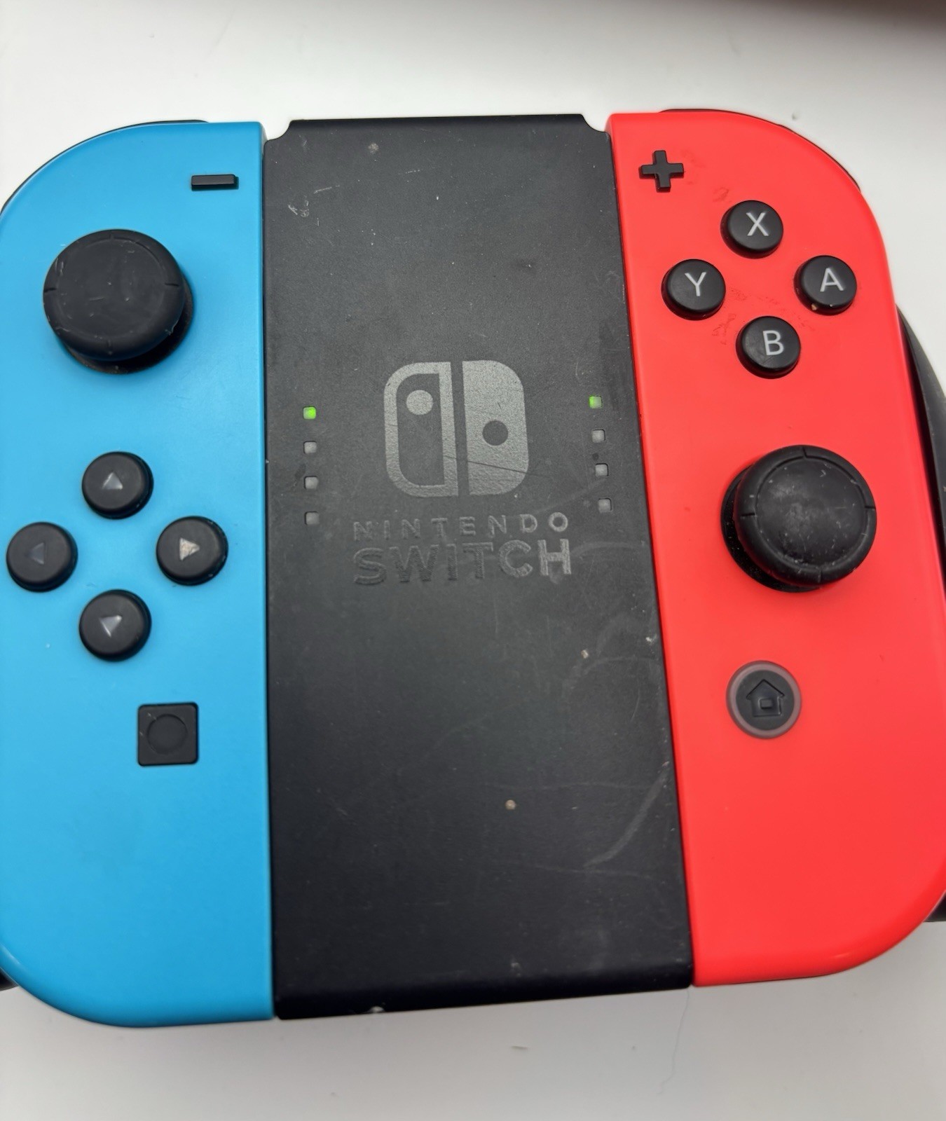 NINTENDO SWITCH HANDHELD GAMING CONSOLE w/ Case Controller Card HAC-001 WORKS