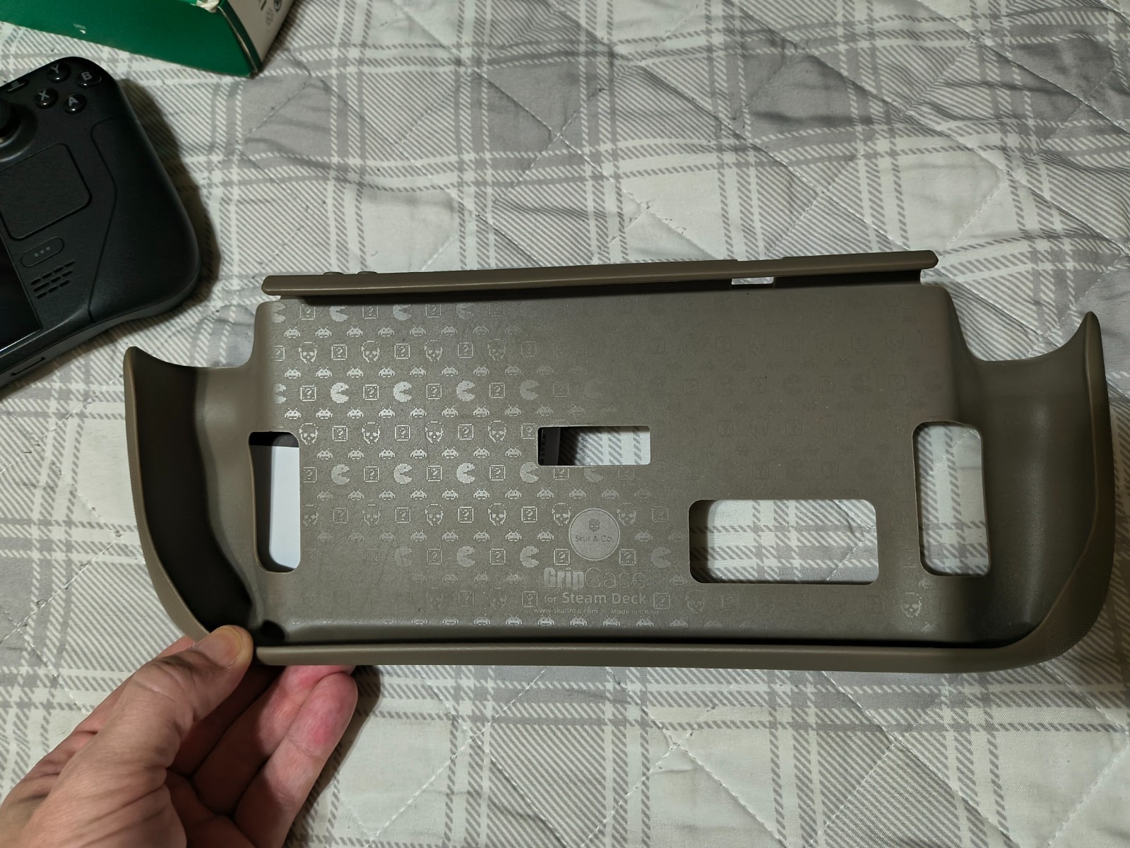 Steam Deck 1 TB OLED bundle (skullco case+sdcard+dock+dualsensecontroller)