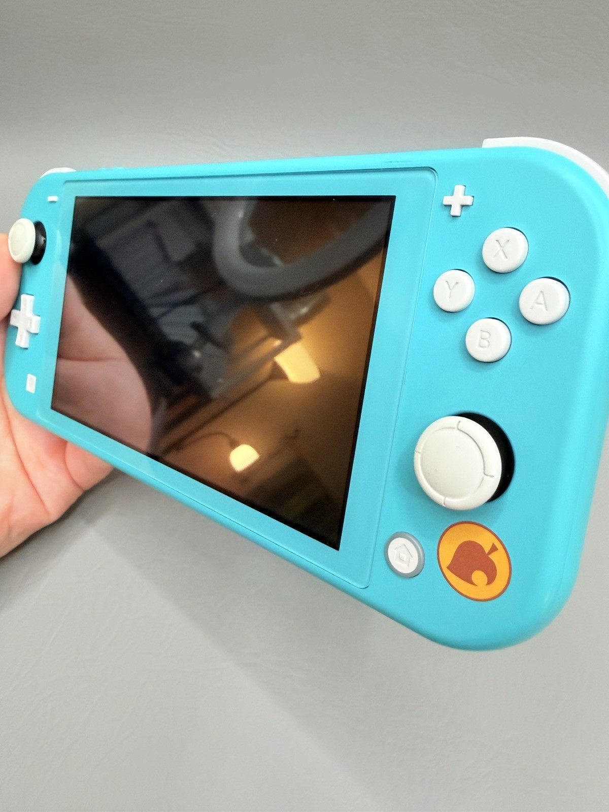 Nintendo Switch Lite – Animal Crossing Aloha Edition – Turquoise – Charger Incl.