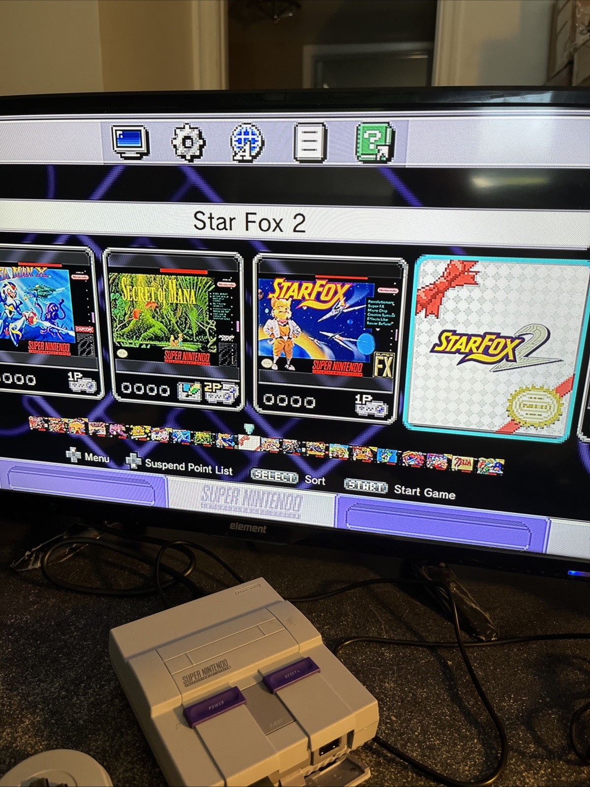 Nintendo SNES Classic Edition Mini Console w/2 Controllers Includes Starfox 2