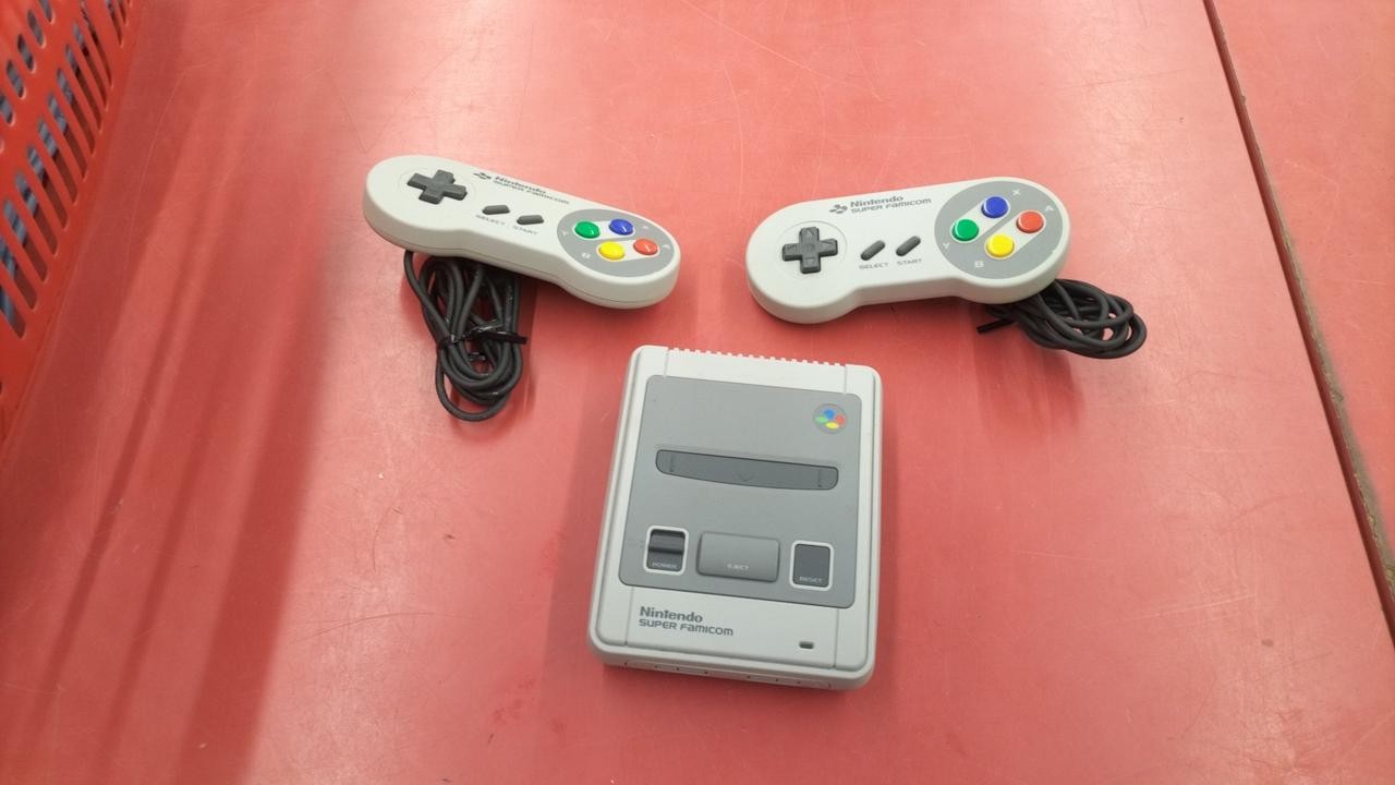 Nintendo Classic Mini Super Famicom Model Number CLV 301 NINTENDO