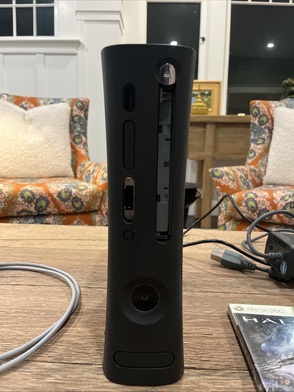 Microsoft Xbox 360/Power Cable/1 Wireless Controller/1 Wired Controller/14 Games