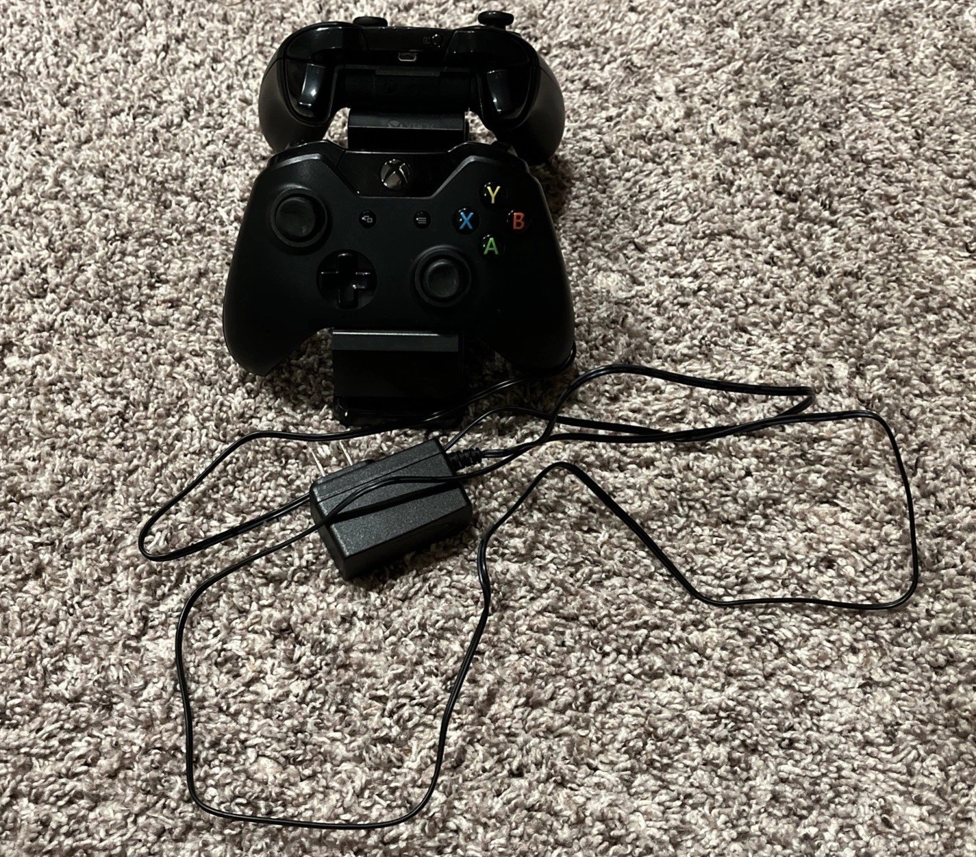 Microsoft Xbox One 500GB Tested Working, Controllers With Rechargeable Batteries