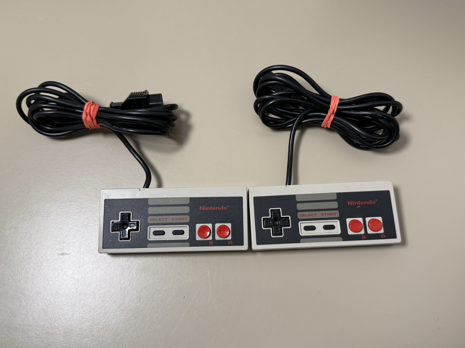 Nintendo NES Console Bundle with Super Mario Bros 1 2 3 + 2 Controllers & Zapper