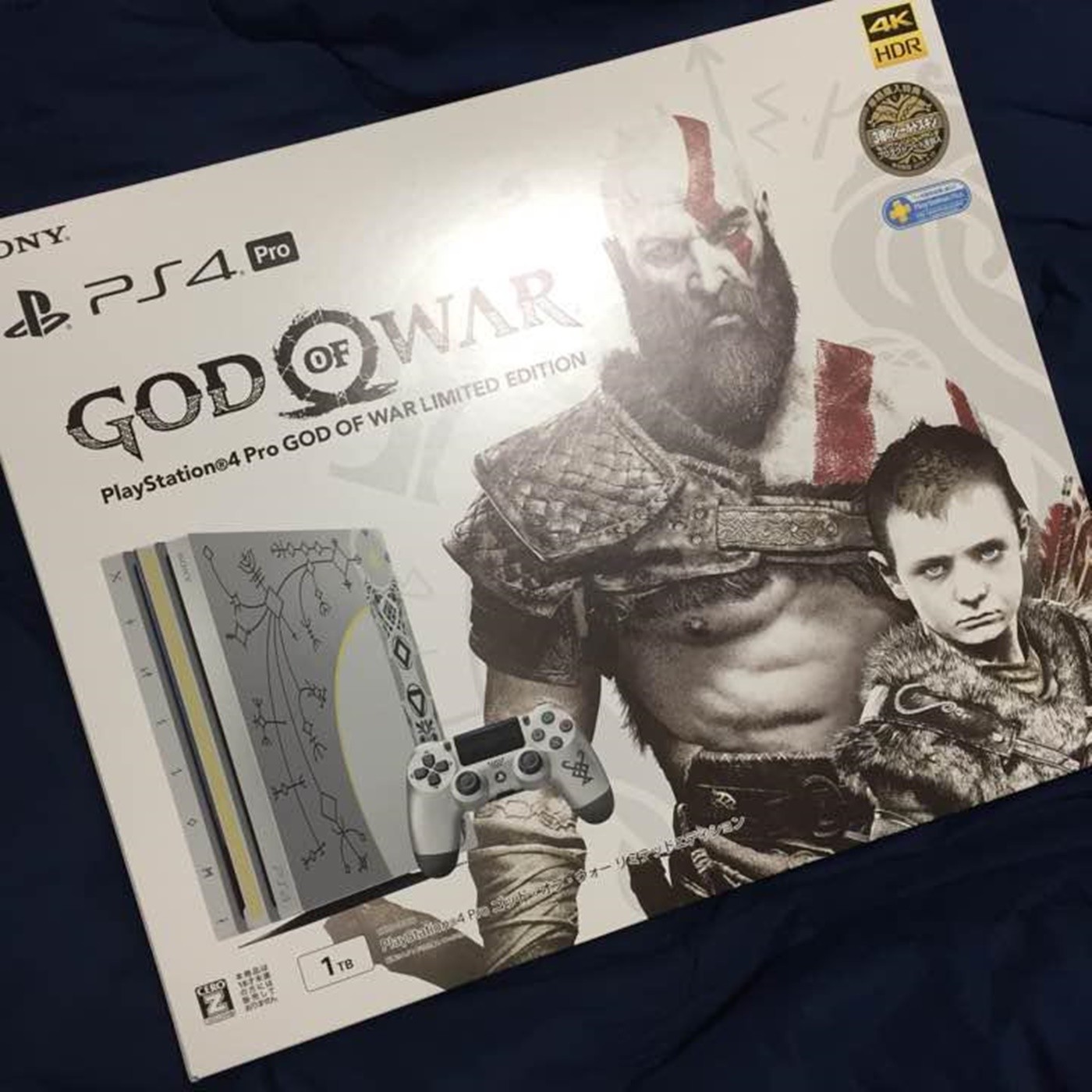 PlayStation (R) 4 Pro God Of War Limited Edition quantity Leviathan motif USED