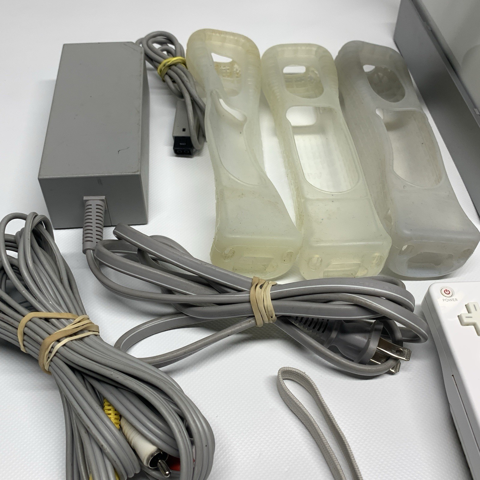 Nintendo Wii Console Bundle Lot System 4 Controllers 5 Nunchucks 3 Motion+ Works