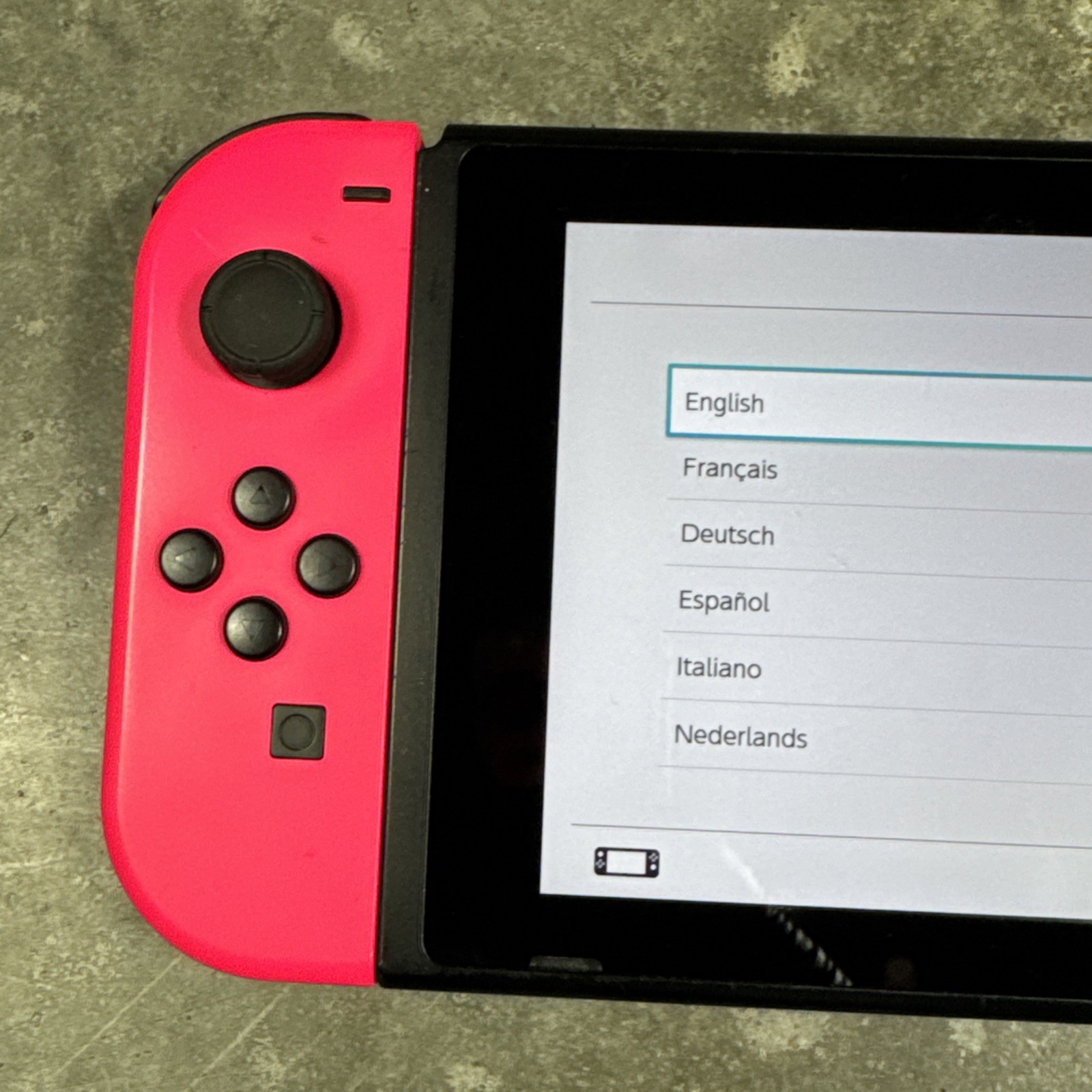 Nintendo Switch V2 Console HAC-001(02) Bundle Case Dock Cables Joy-Cons Tested