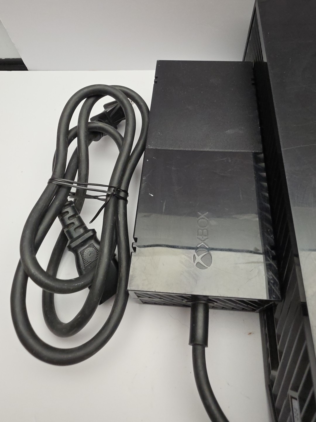 Xbox One 1540 Black Console with Power Supply 500 GB