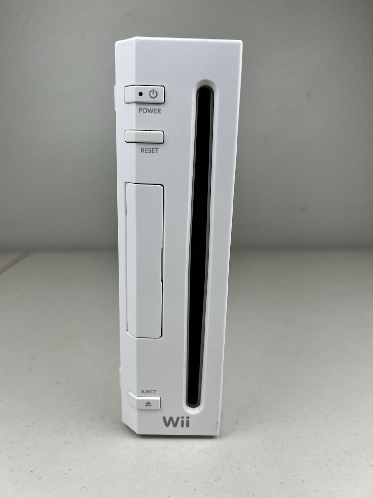 Nintendo Wii White Console Bundle RVL-001 (USA) Mario Controller, Wheel, 4 Games