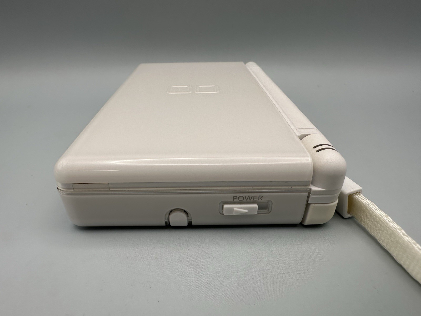 Polar White Nintendo DS Lite Console USG-001 with charger
