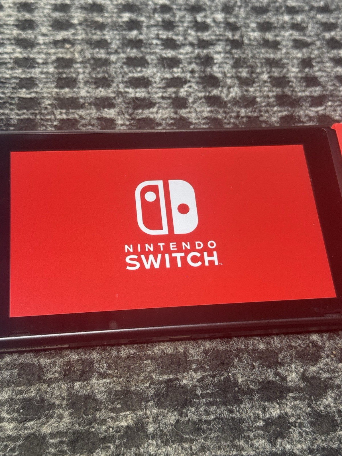 Free Shipping! – Nintendo Switch Console Bundle with Red/Blue Joy-Cons – tested