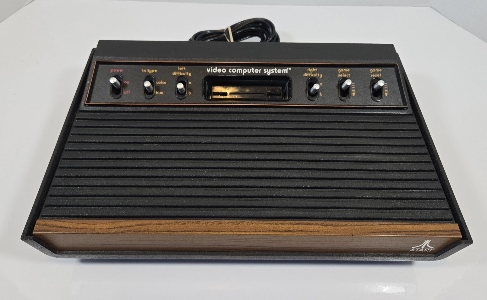 Atari CX-2600 6-Switch Console Bundle 2 Joysticks Golf Game OEM Power – Tested