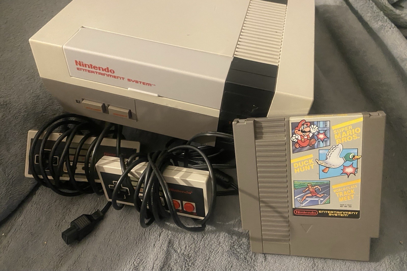 Nintendo NES Console Bundle OEM 2 Controllers Super Mario Bros Duck Hunt Tested