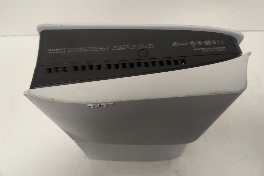 SONY PS5 SLIM W/CONTROLLER+CORDS – CFI-2015 (P08032005)