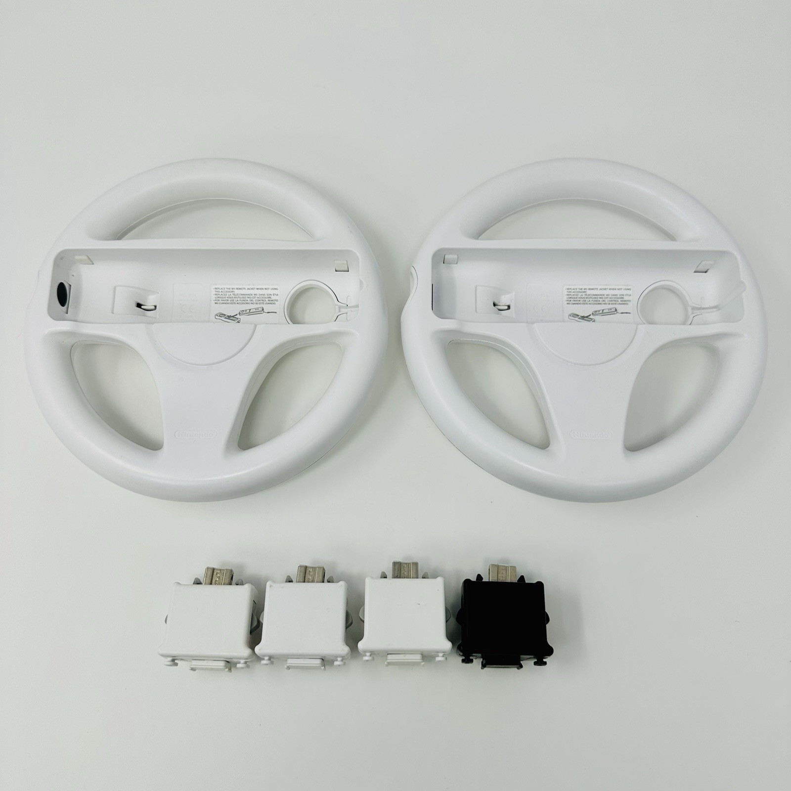 Nintendo Wii Console Bundle RVL-001 Mario Kart Smash Bros 4 Motion Plus 2 Pro