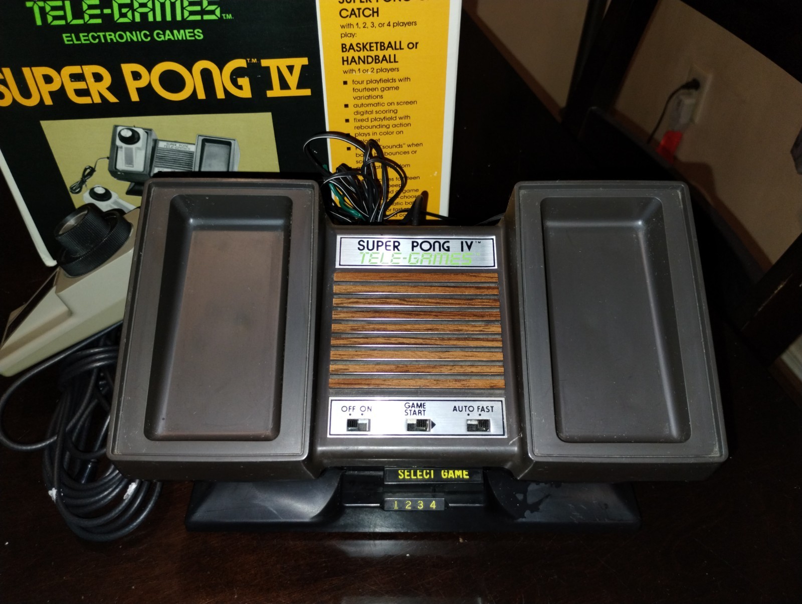 Vintage Sears Tele-Games Atari Super Pong IV w/ 4 Controllers In Original Box