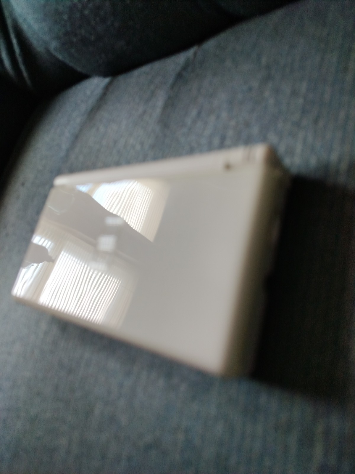 Nintendo DS Lite Handheld Console- Polar White