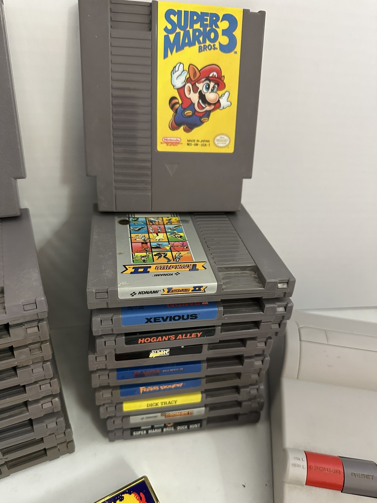 Nintendo NES-101 Original Top Loader Console System BUNDLE WITH 20 GAMES & MORE