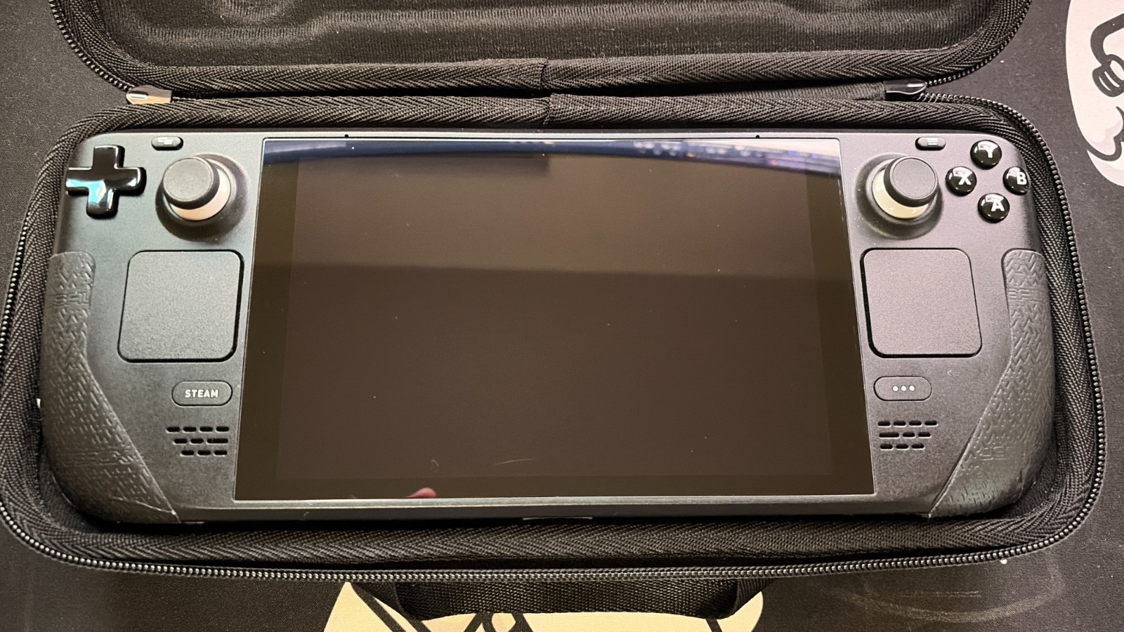 Valve Steam Deck LCD 1TB SSD Handheld Console – Excellent Condition w/ Case