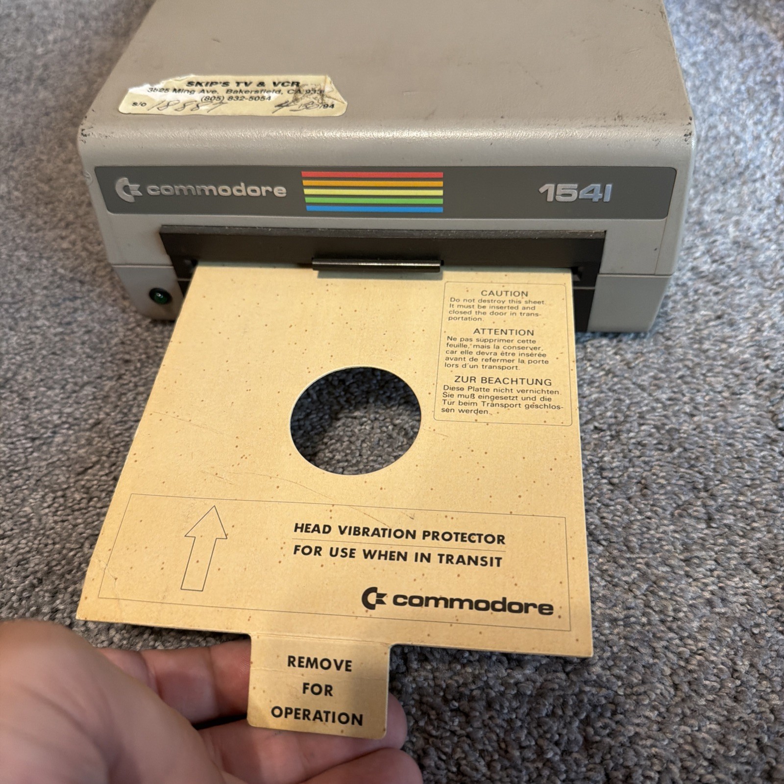 Commodore 64 Computer W/ 1541 And Lot Of Games, Manuals Etc READ