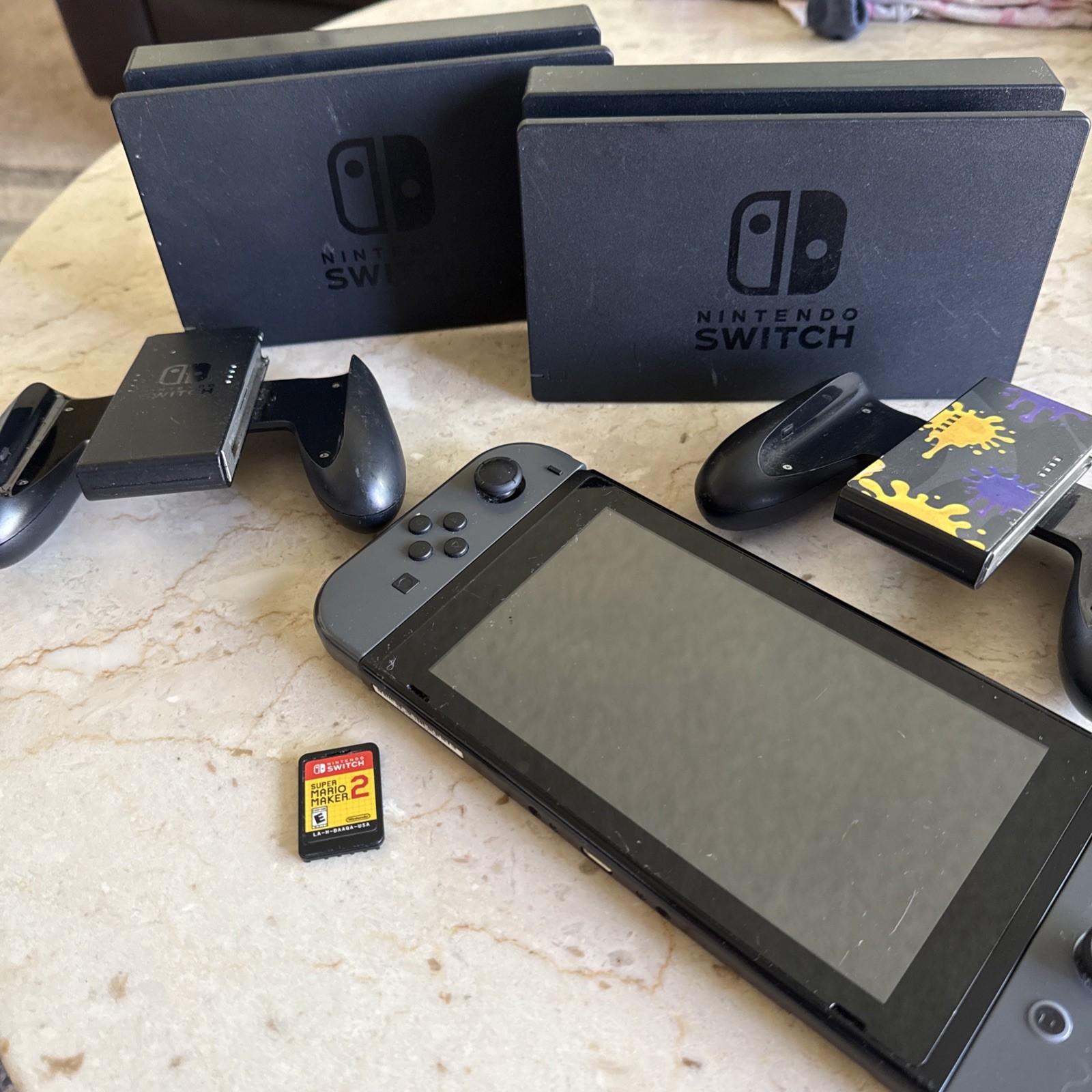 Nintendo Switch V2 Tested 2 controllers, 2 docks + Mario Maker