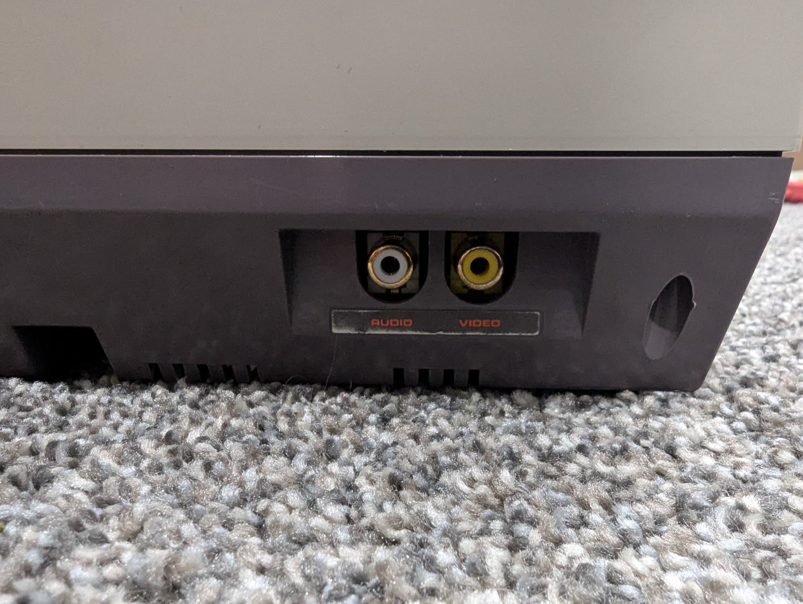 Nintendo NES Console with RGB – SNES Multi Out for RGB, S-Video, and Component