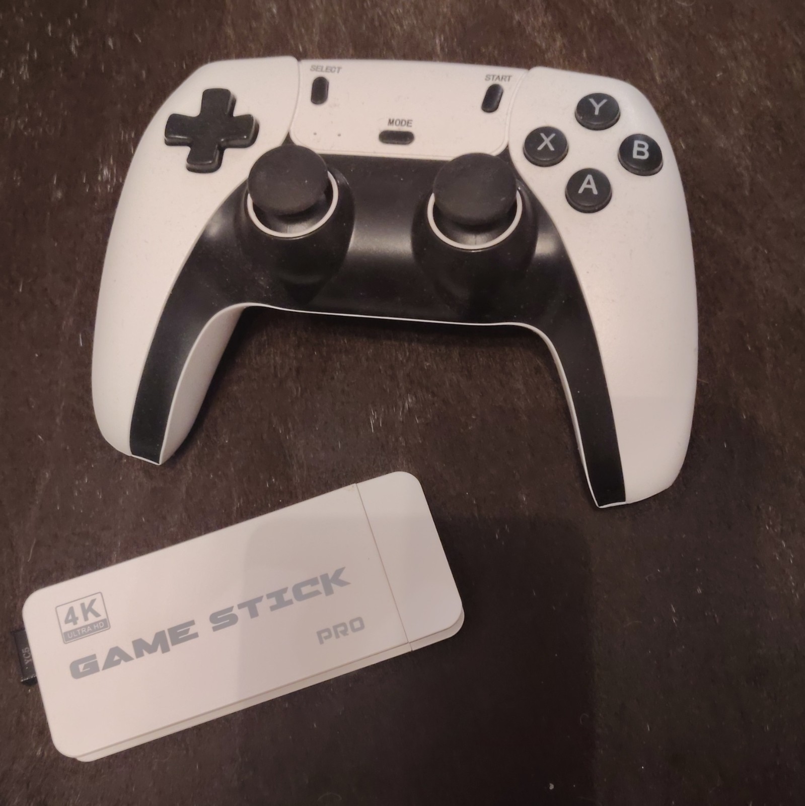 Game Stick Pro 4K UHD HDMI Wireless Microconsole w/ 2.4G Controller White/Black