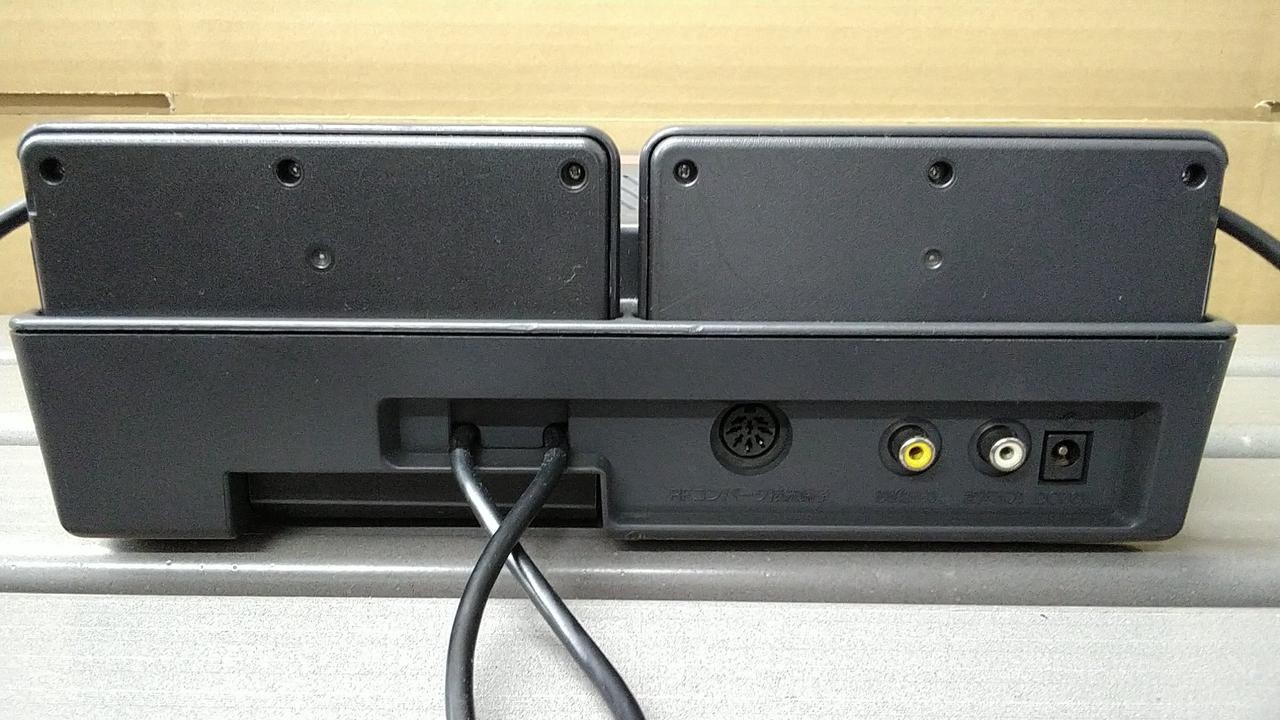 Twin Famicom Model AN 500B SHARP