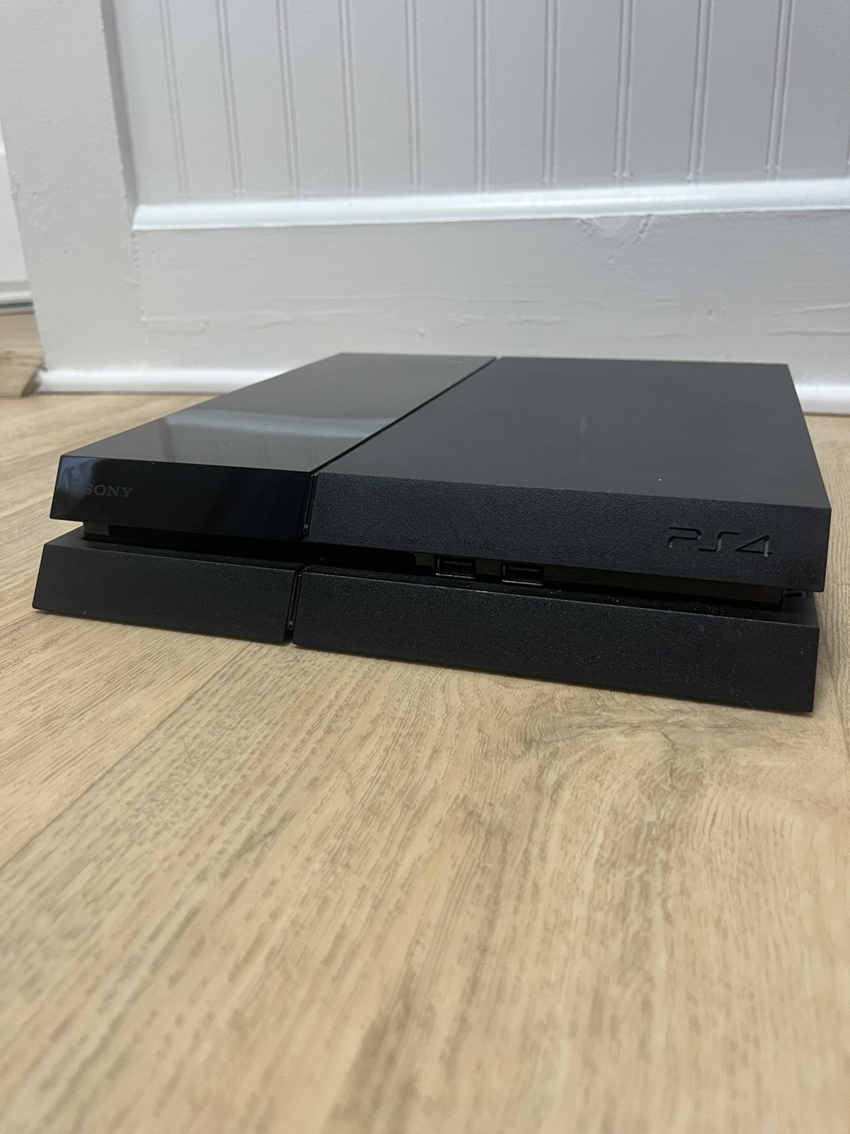 Sony PlayStation 4 Console (500 GB) – Model CUH-1001A