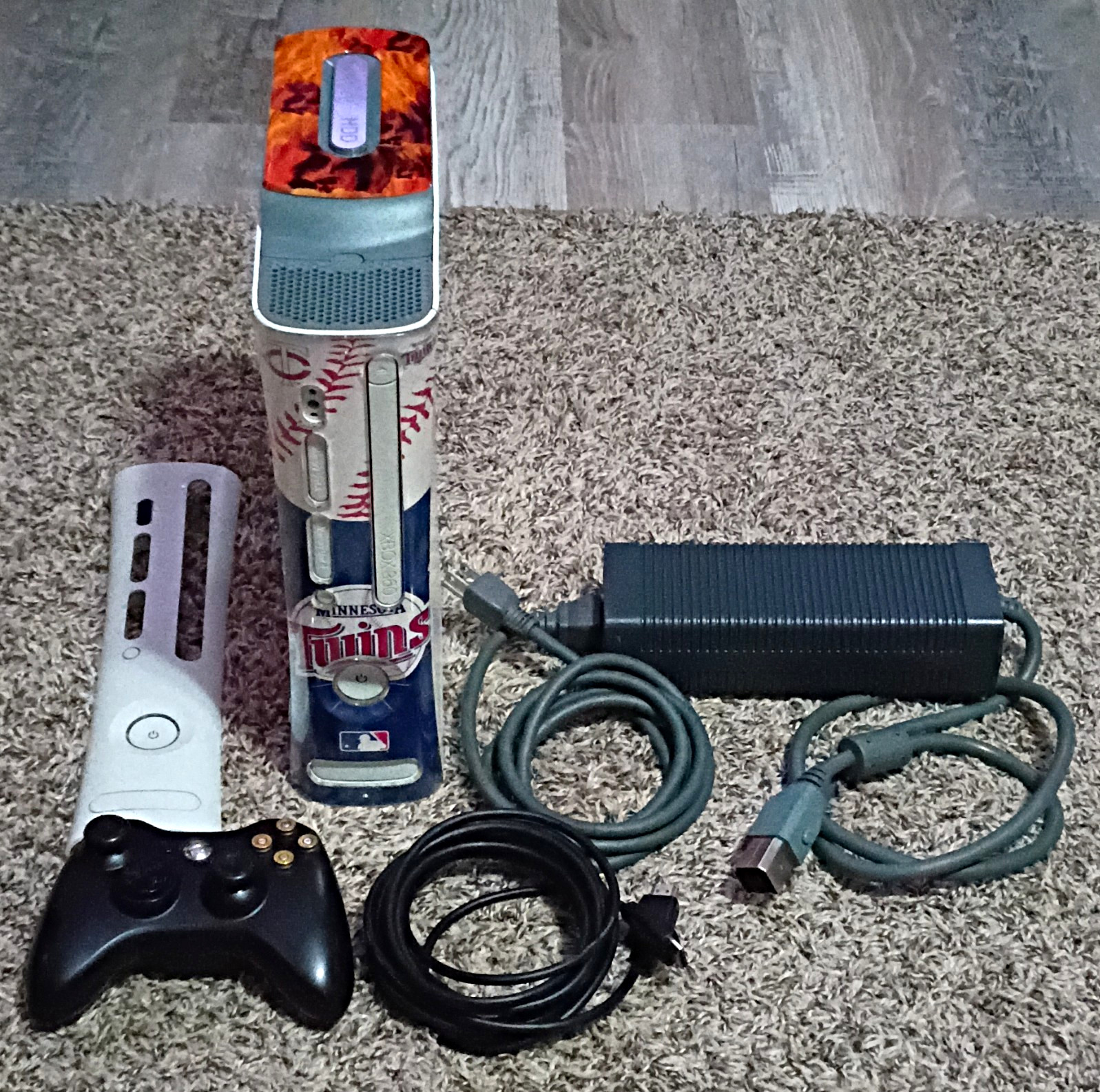 Microsoft Xbox 360 20GB Console Twins Skin Modded Controller Cables Tested Works