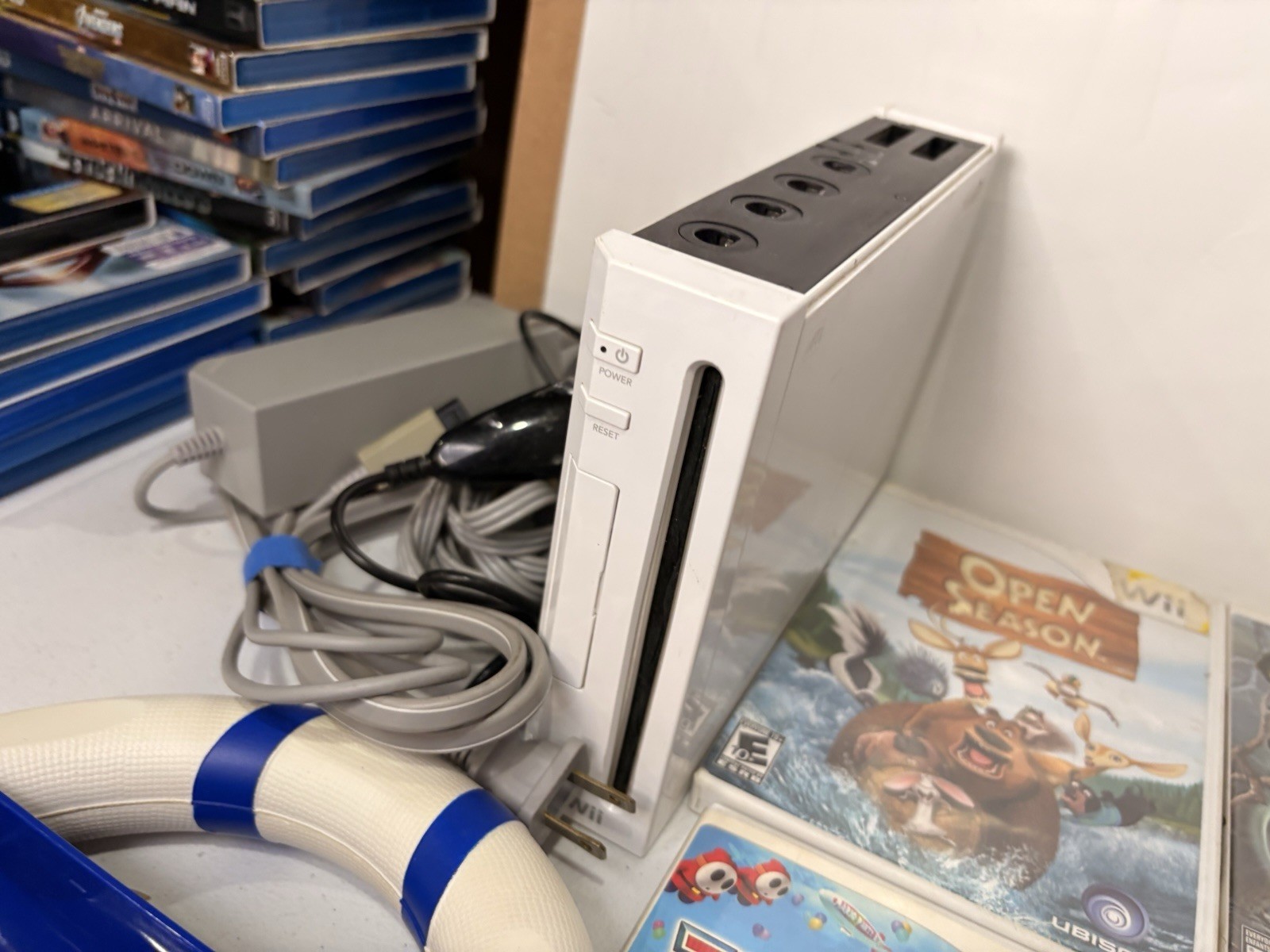 Nintendo Wii Console Bundle with 9 Games(Mario Party)and Accessories