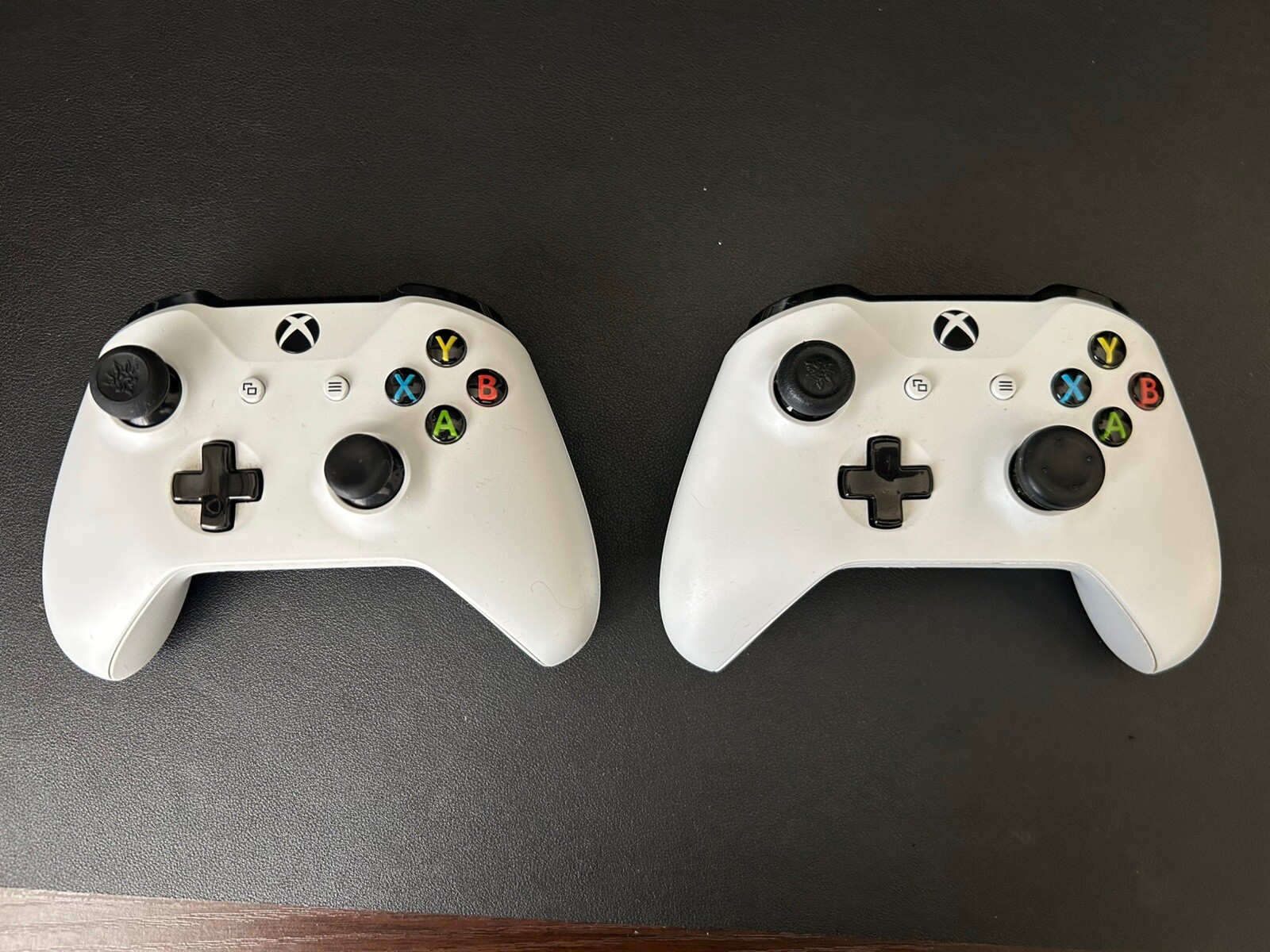 Xbox One S 500GB with 2 Controllers and Rechargeable Batteries