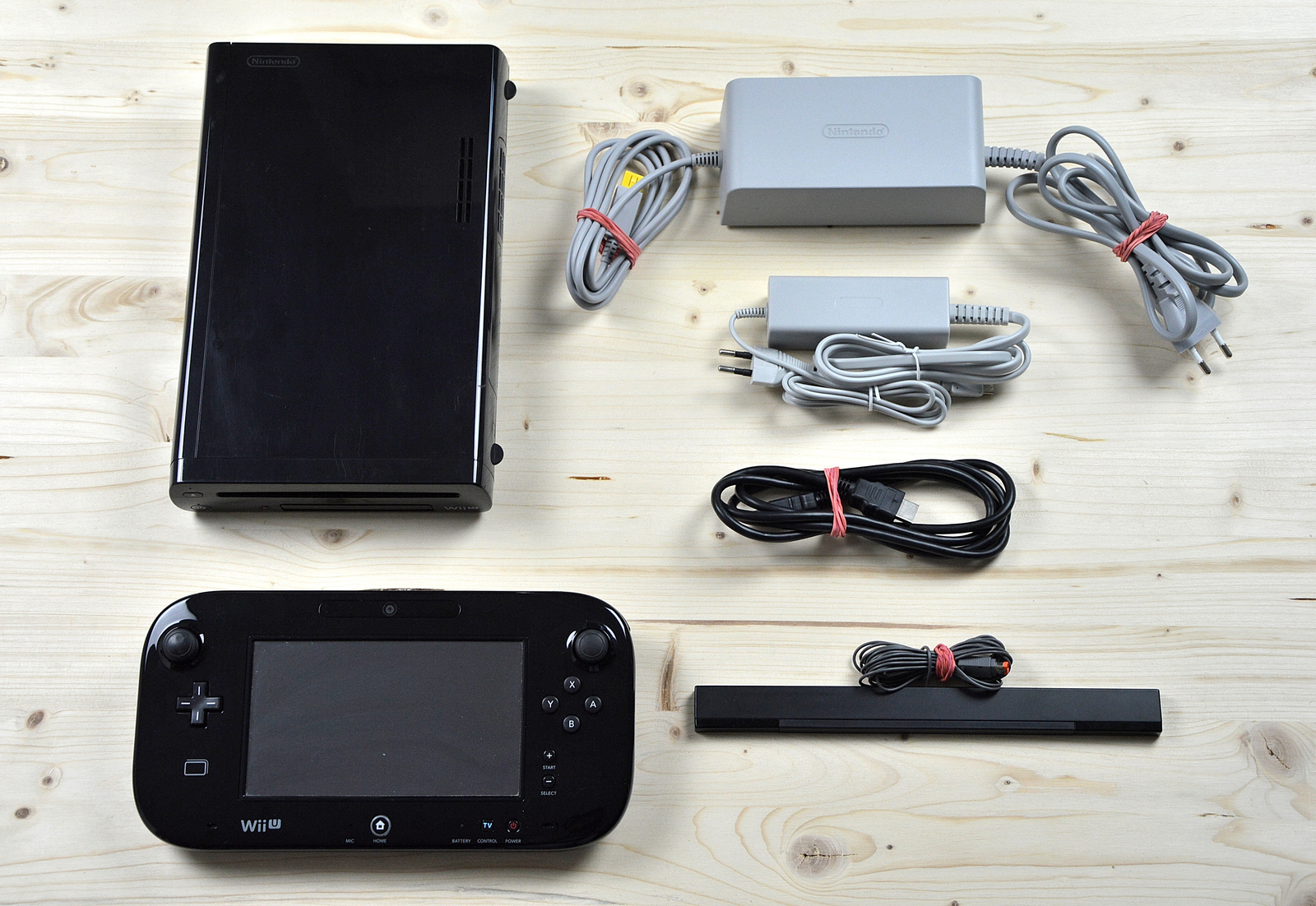 Wii U – Nintendo Wii U Konsole Schwarz mit Wii U GamePad