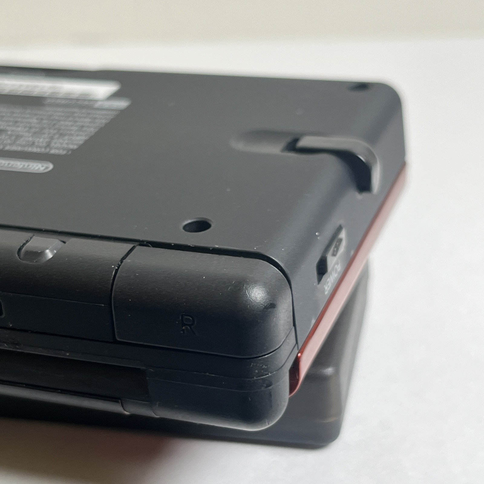 Nintendo DS Lite in Maroon with DS Lite With 5 Games