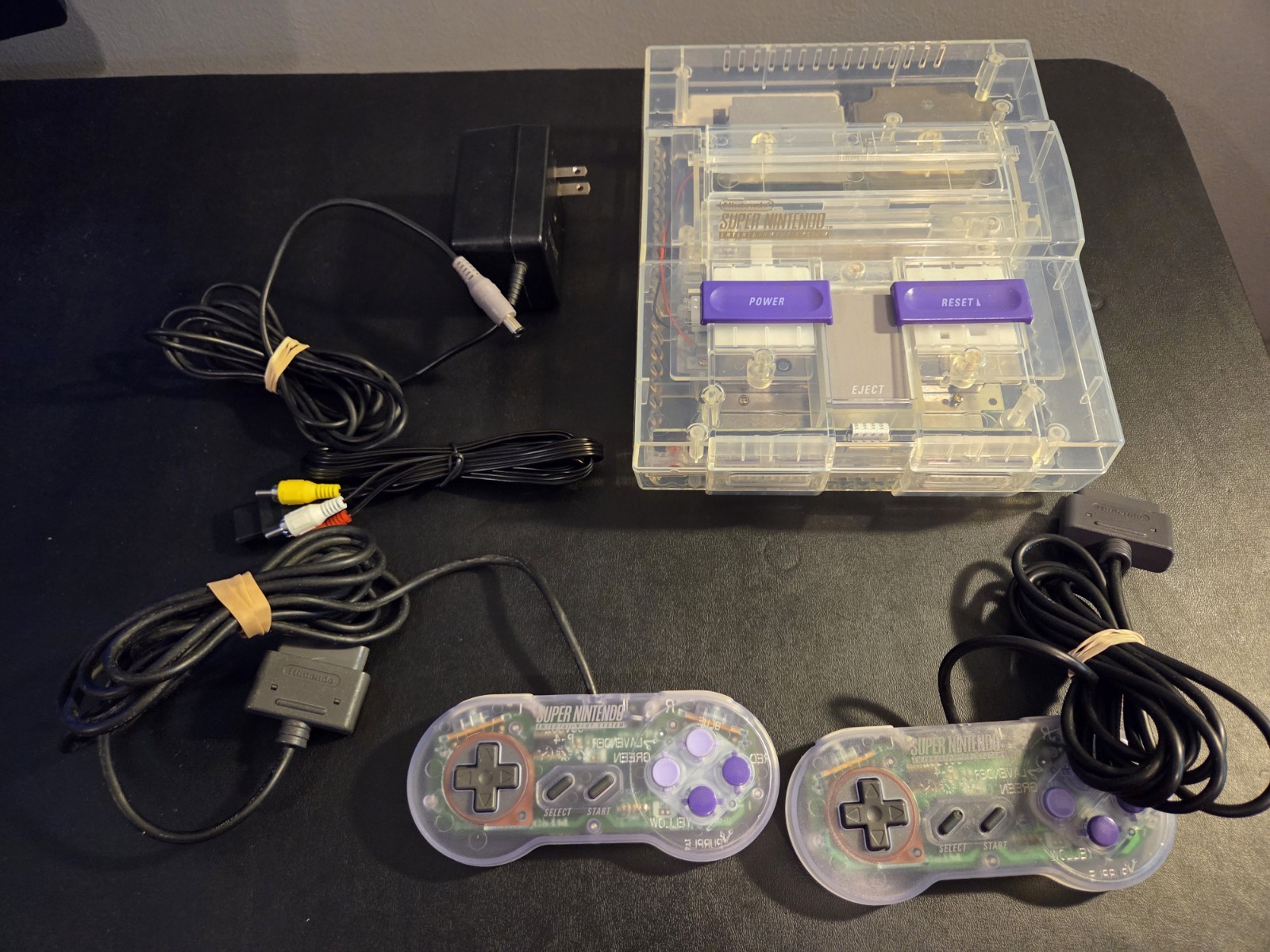 SNES Super Nintendo Clear Transparent Console w/ 2 clear controllers and cables