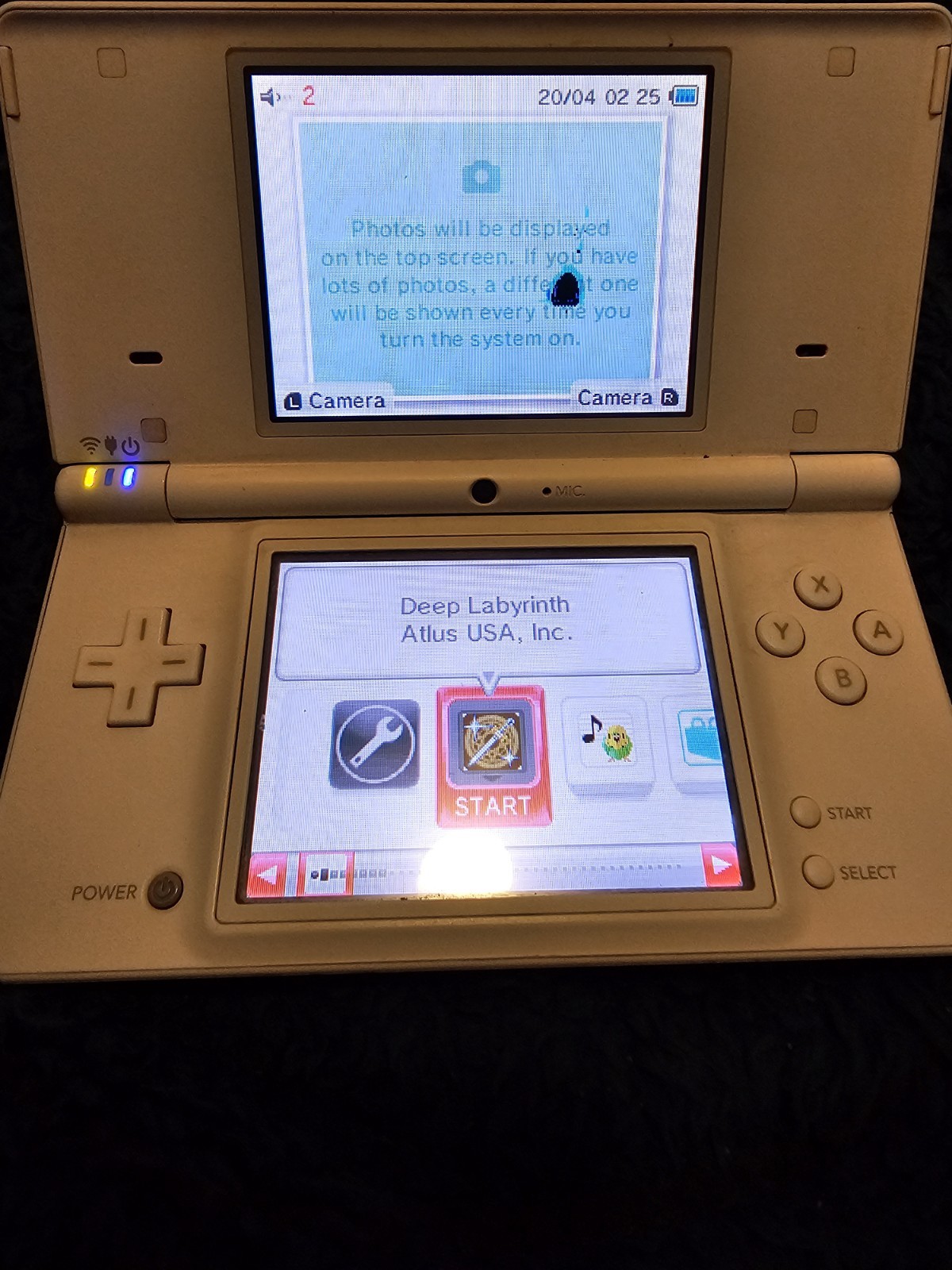 Nintendo DSi Arctic White (Read Description)