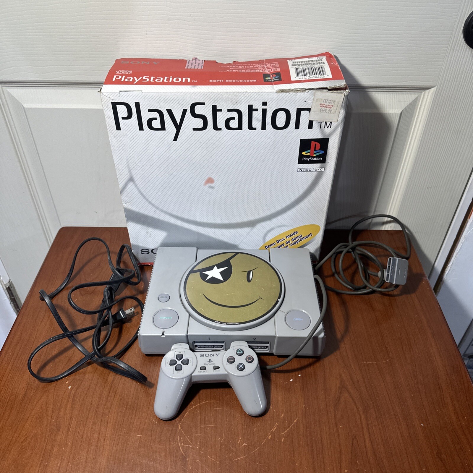 Sony PlayStation 1 SCPH-5501 Console / 1 Controller With Original Box