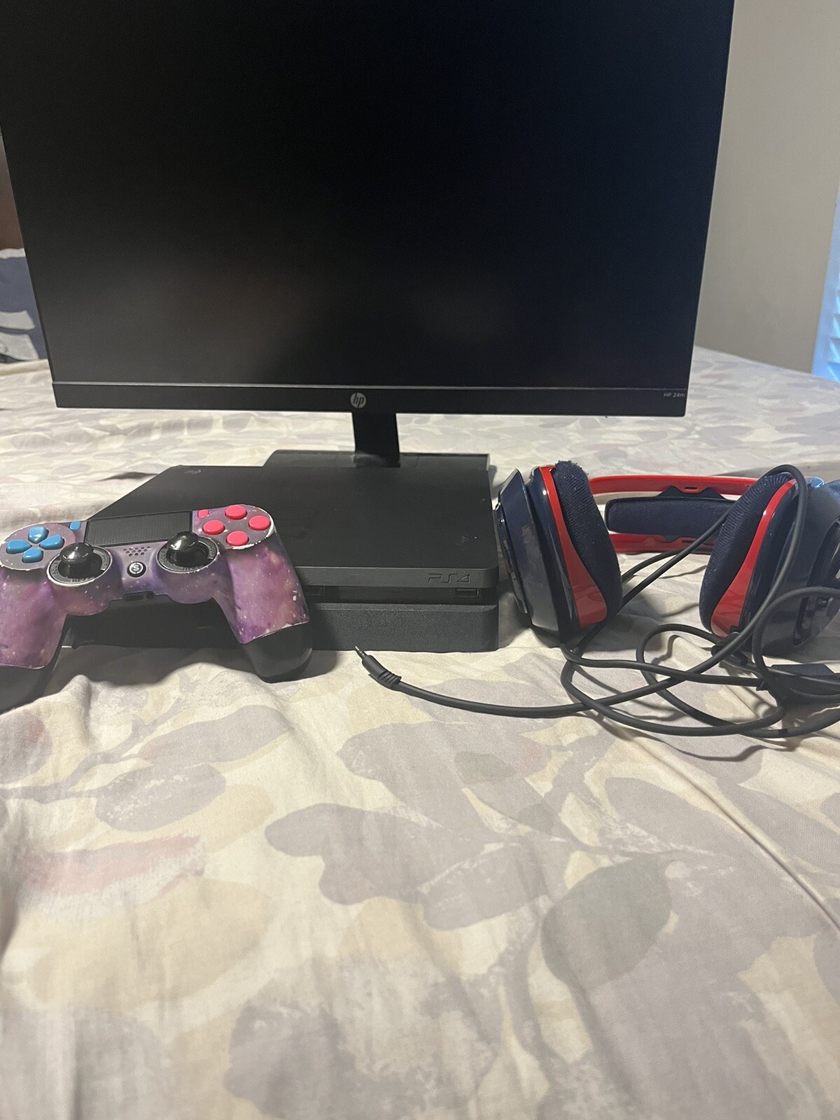 Full gaming set up. All wires included, read description for more info